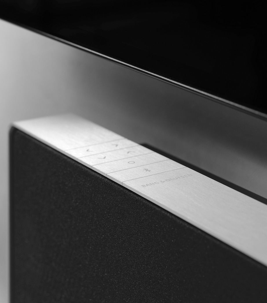 Beosound Stage AL2 Soundbar SILVER BLACK Image 5