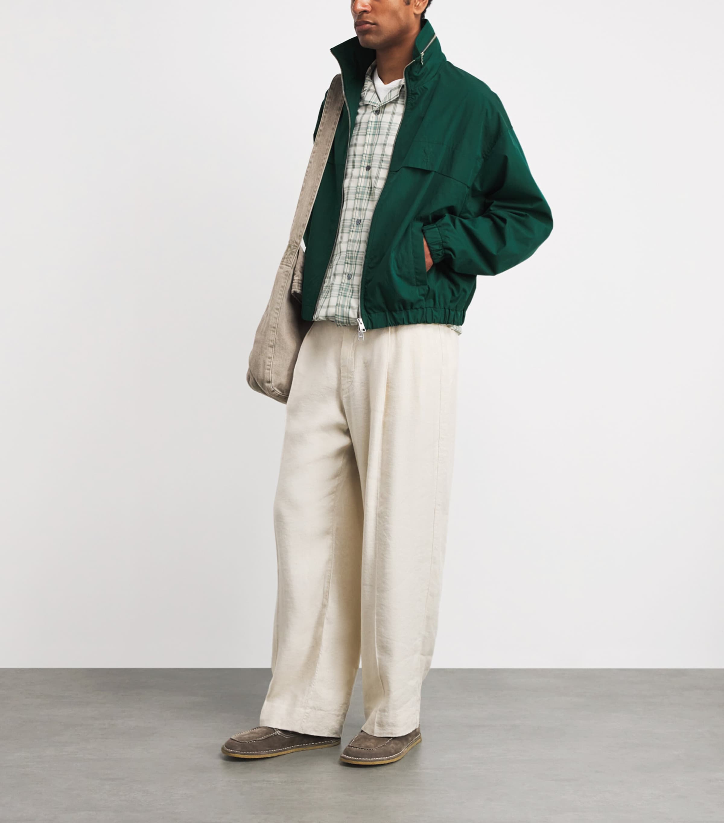AMI Paris Mens Ami de Coeur Windbreaker Jacket Vert Sapin Image 2