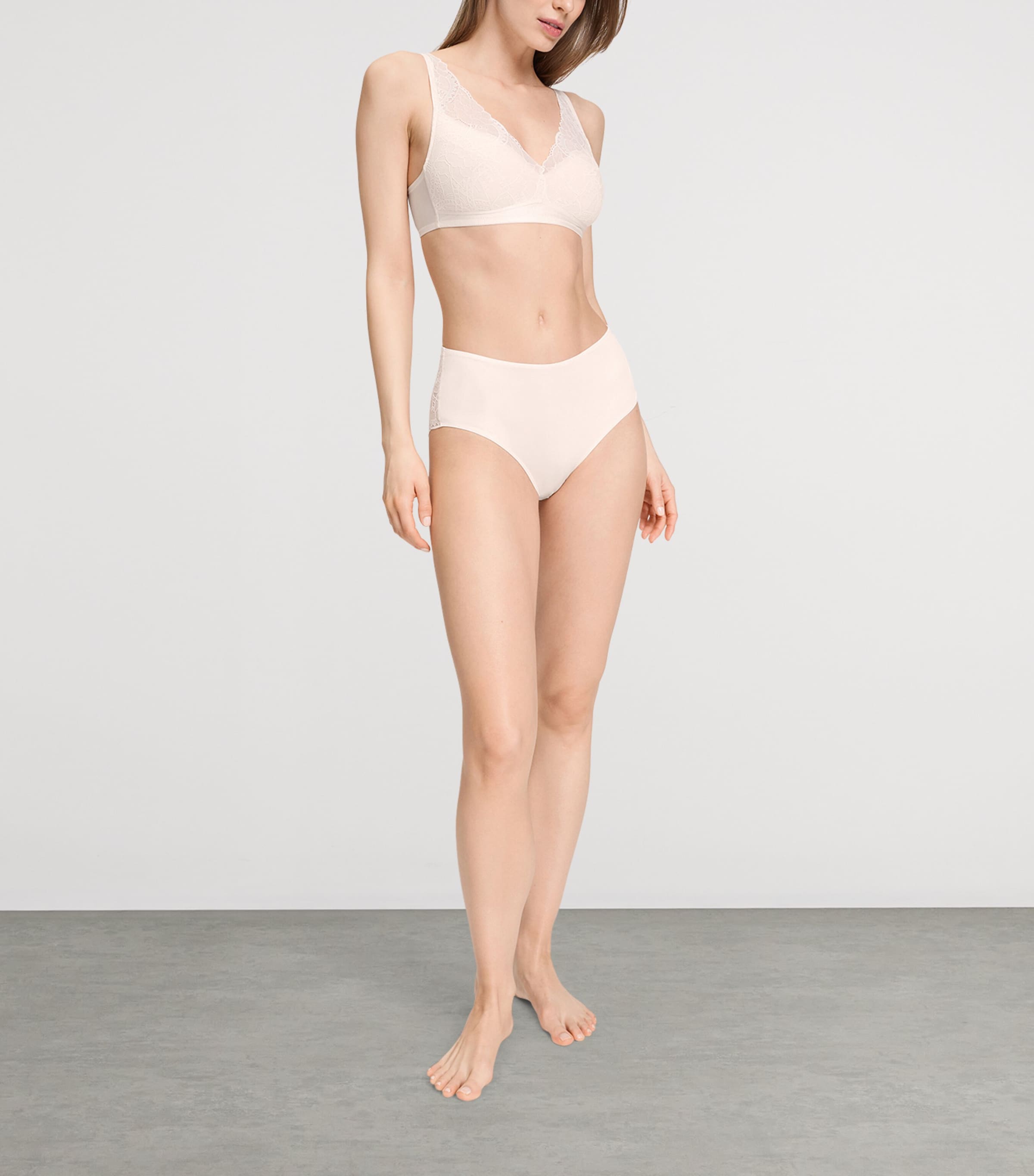 Hanro Womens Azelia Maxi Briefs Creamy Glass Image 2