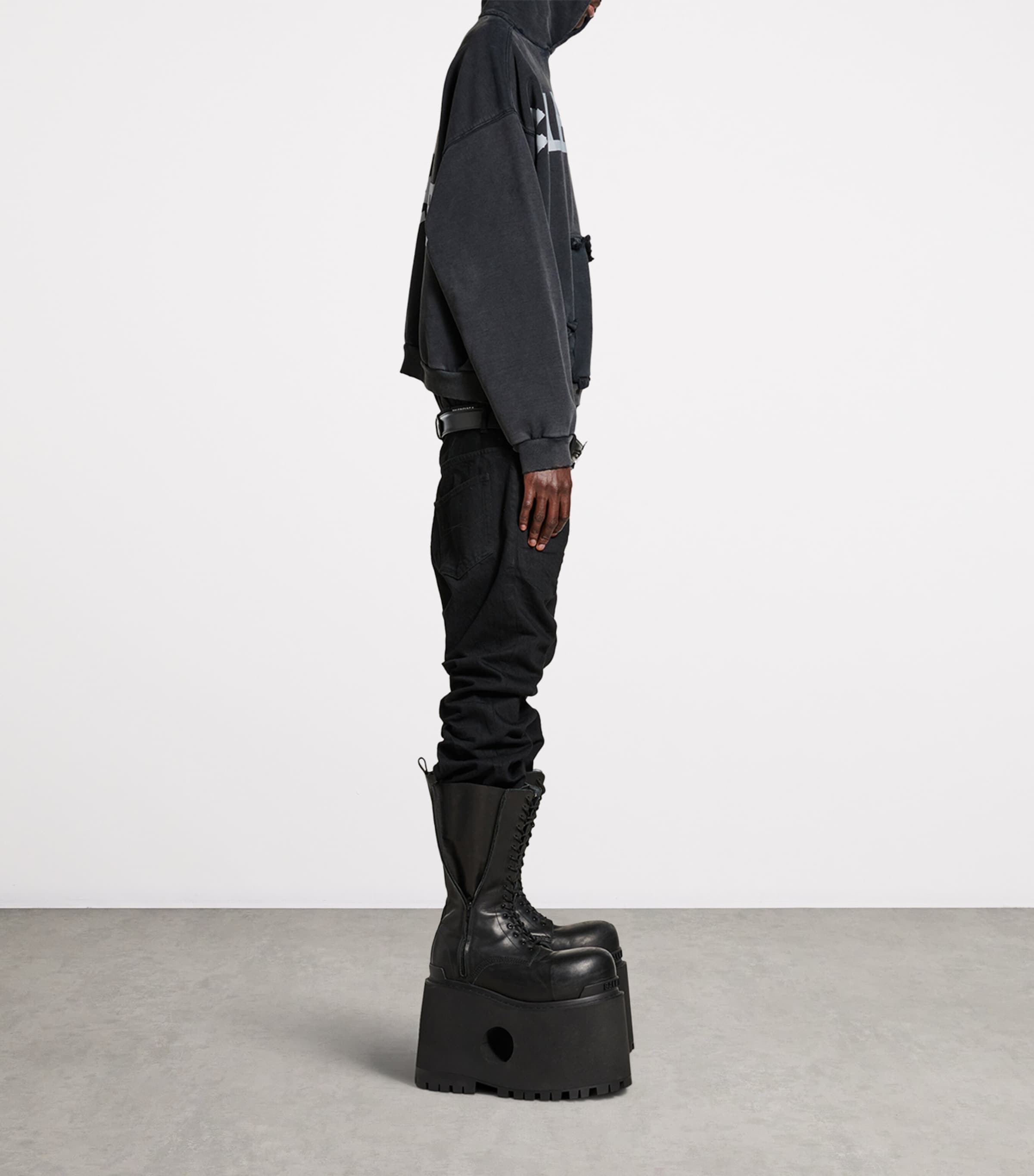 Distressed Tape Logo Hoodie 1041 Image 5