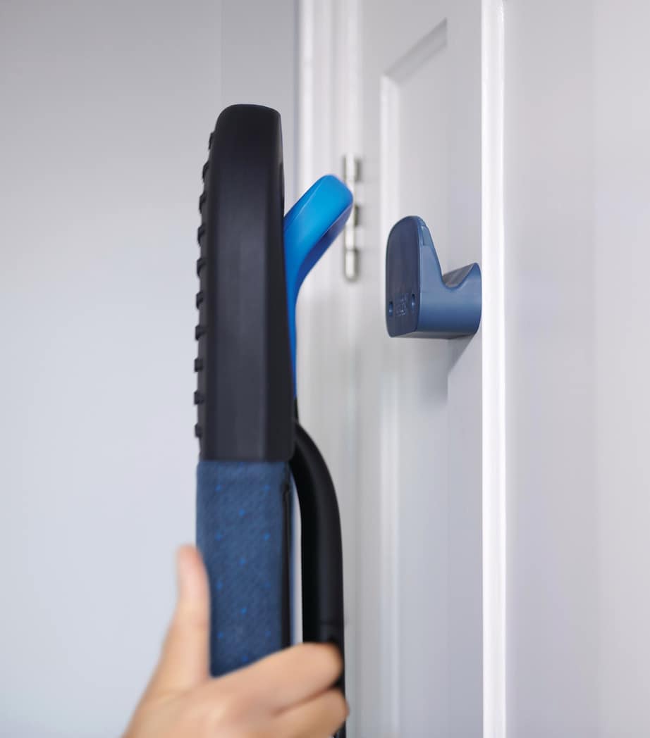 Glide Plus Ironing Board BLACK/BLUE Image 7