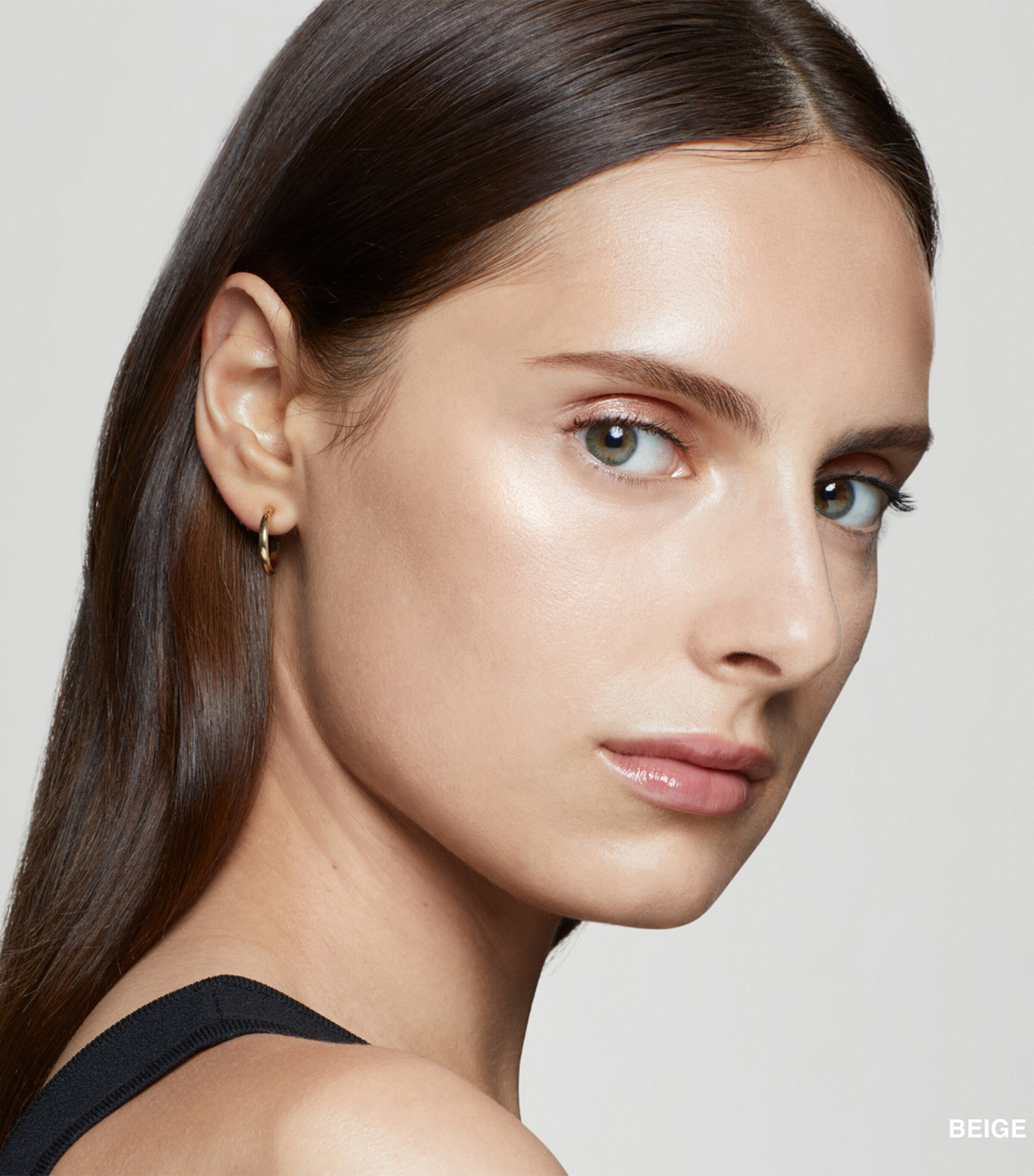 Intensive Serum Foundation SPF 40 BEIGE Image 4