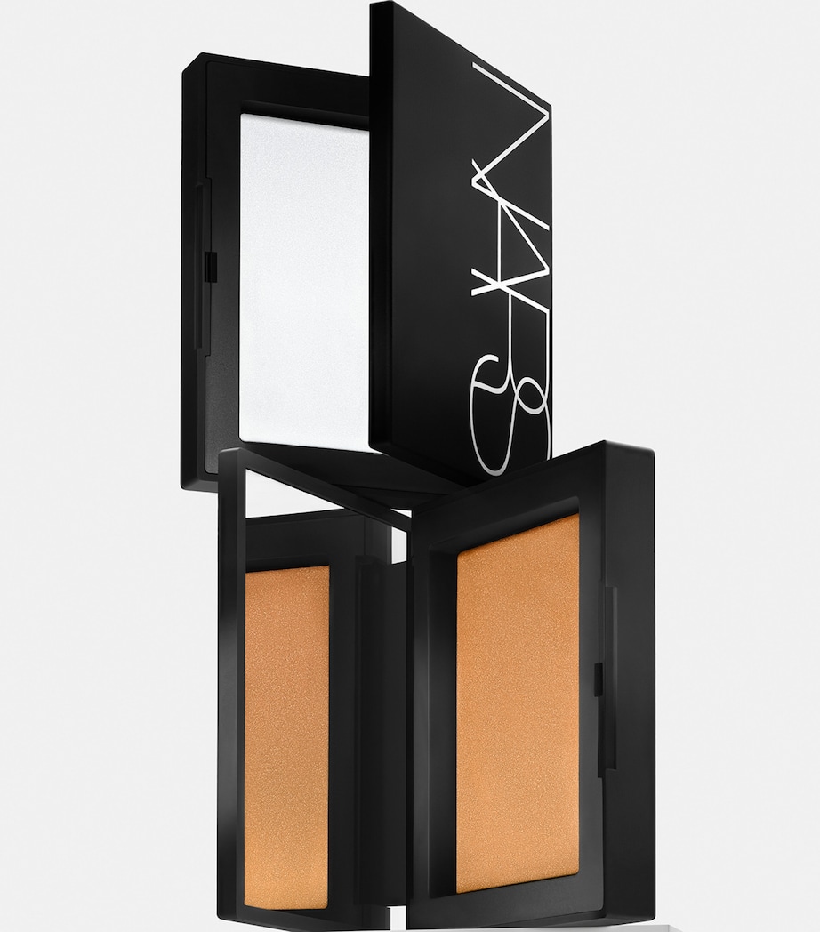 Light Reflecting Pressed Setting Powder CRYSTAL Image 6