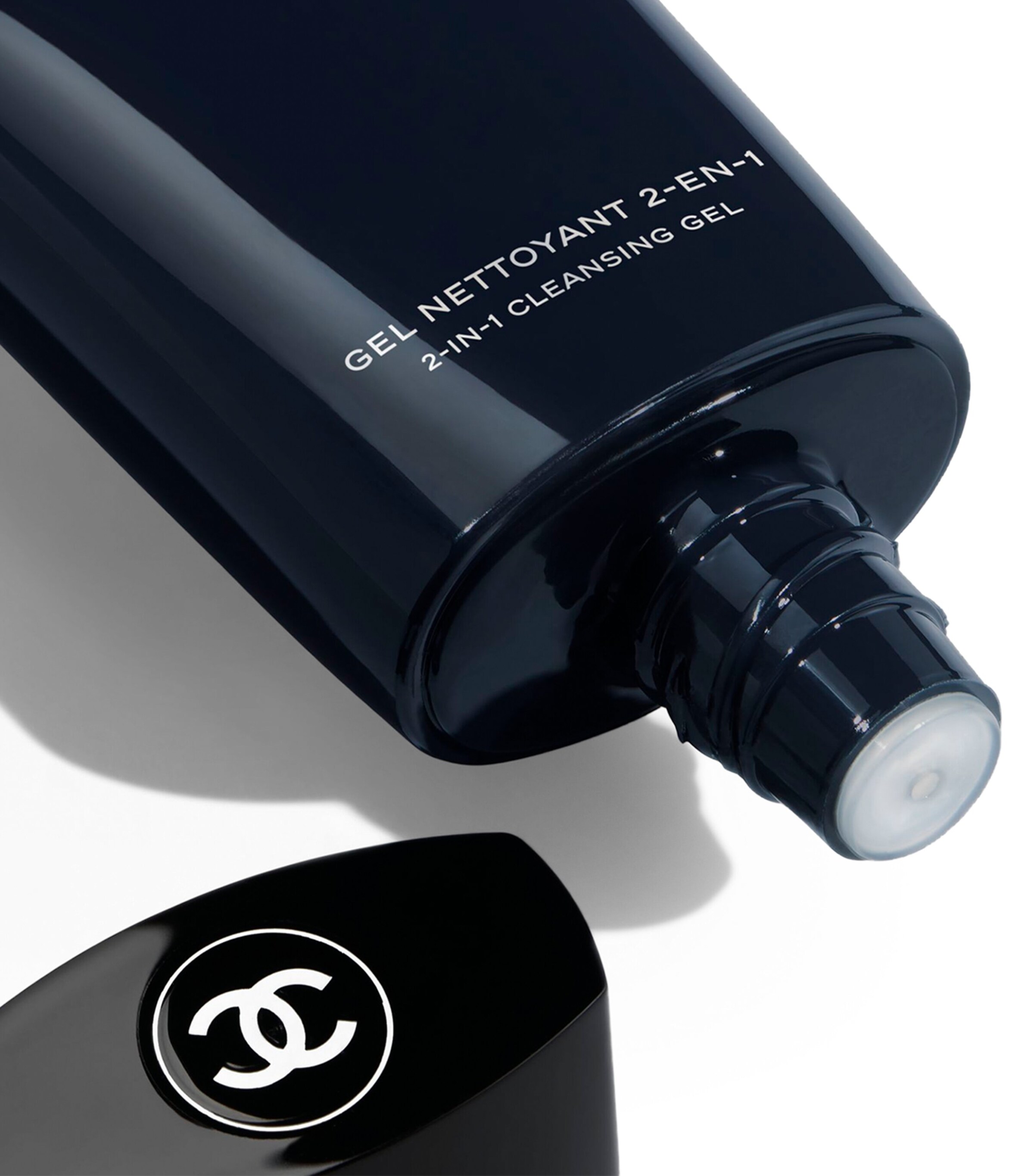 BLEU DE CHANEL 2-in-1 Cleansing Gel (100ml) NO COLOUR Image 3