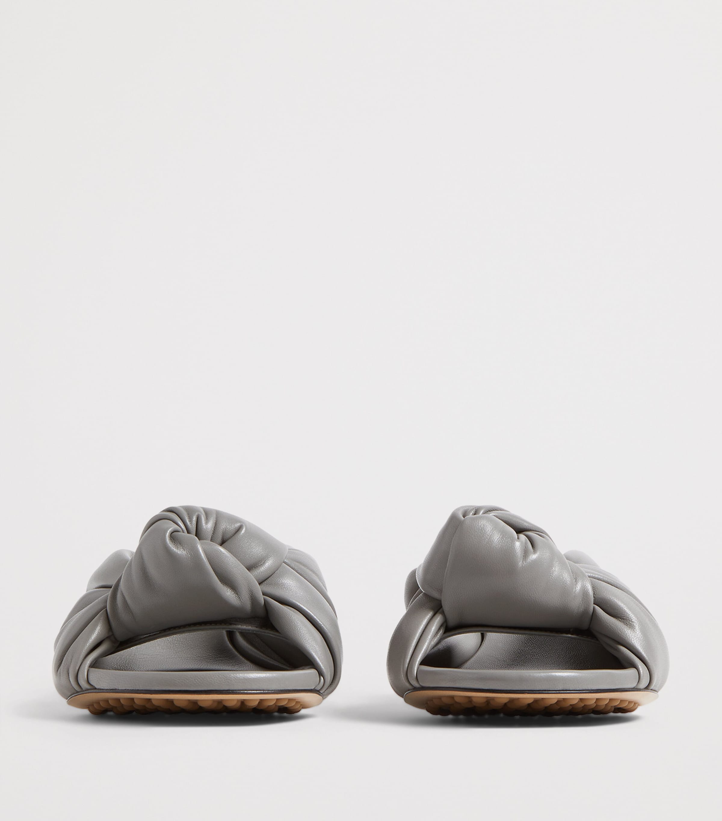 Bottega Veneta Leather Knot Mules 50 Image 3
