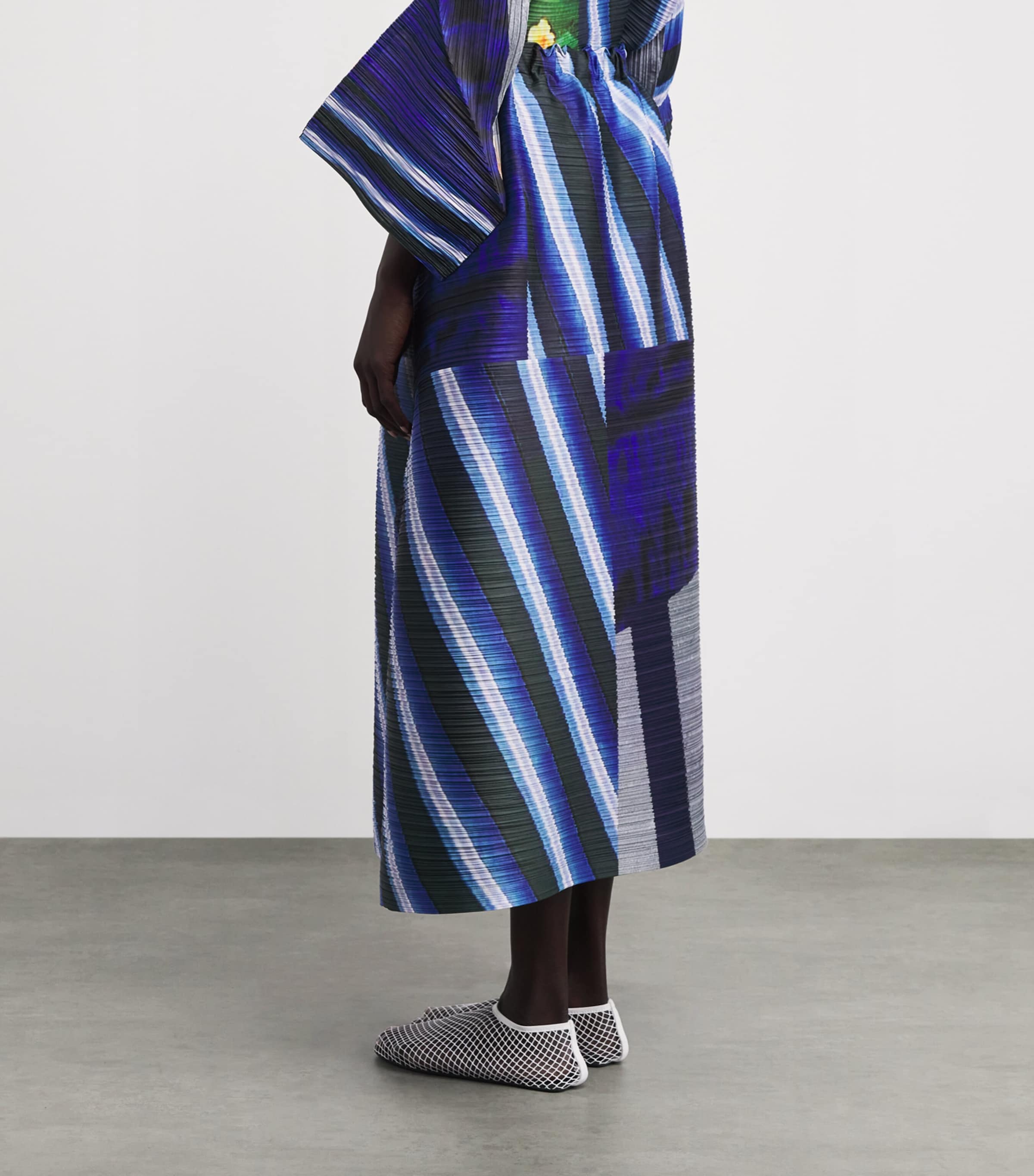 City Collage Midi Skirt GREY X NAVY Image 4