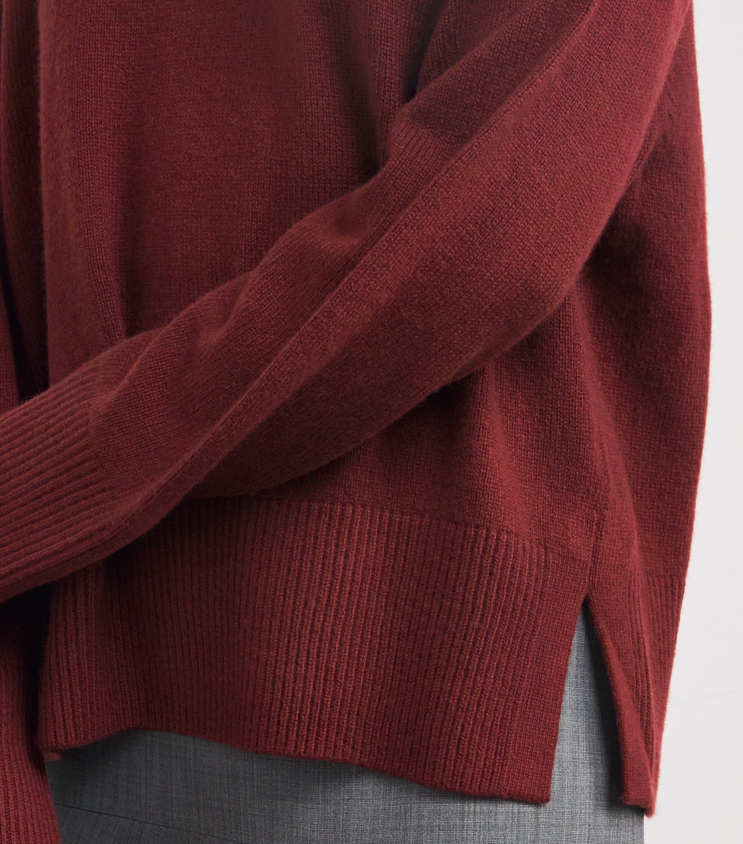Vince Womens Wool-Cashmere Rollneck Sweater Bordeaux Image 6