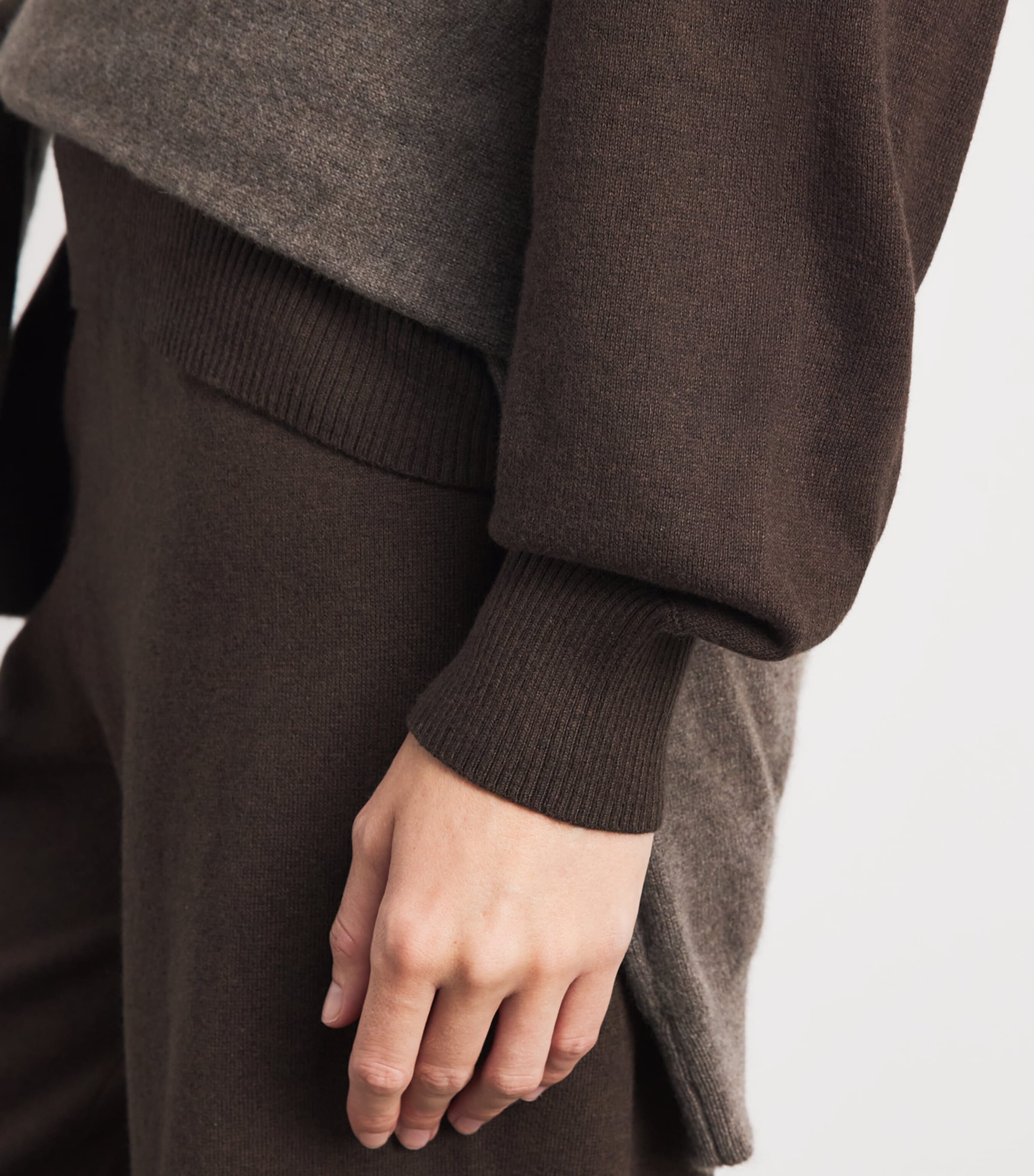 ÉTERNE Womens Cotton-Cashmere Brock Sweater Mushroom Image 3