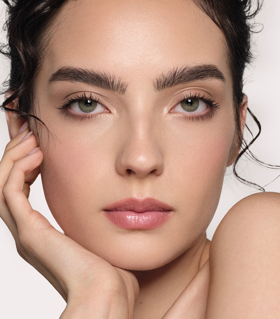 Impeccable 24HR Blurring Matte Setting Spray NO COLOUR Image 2