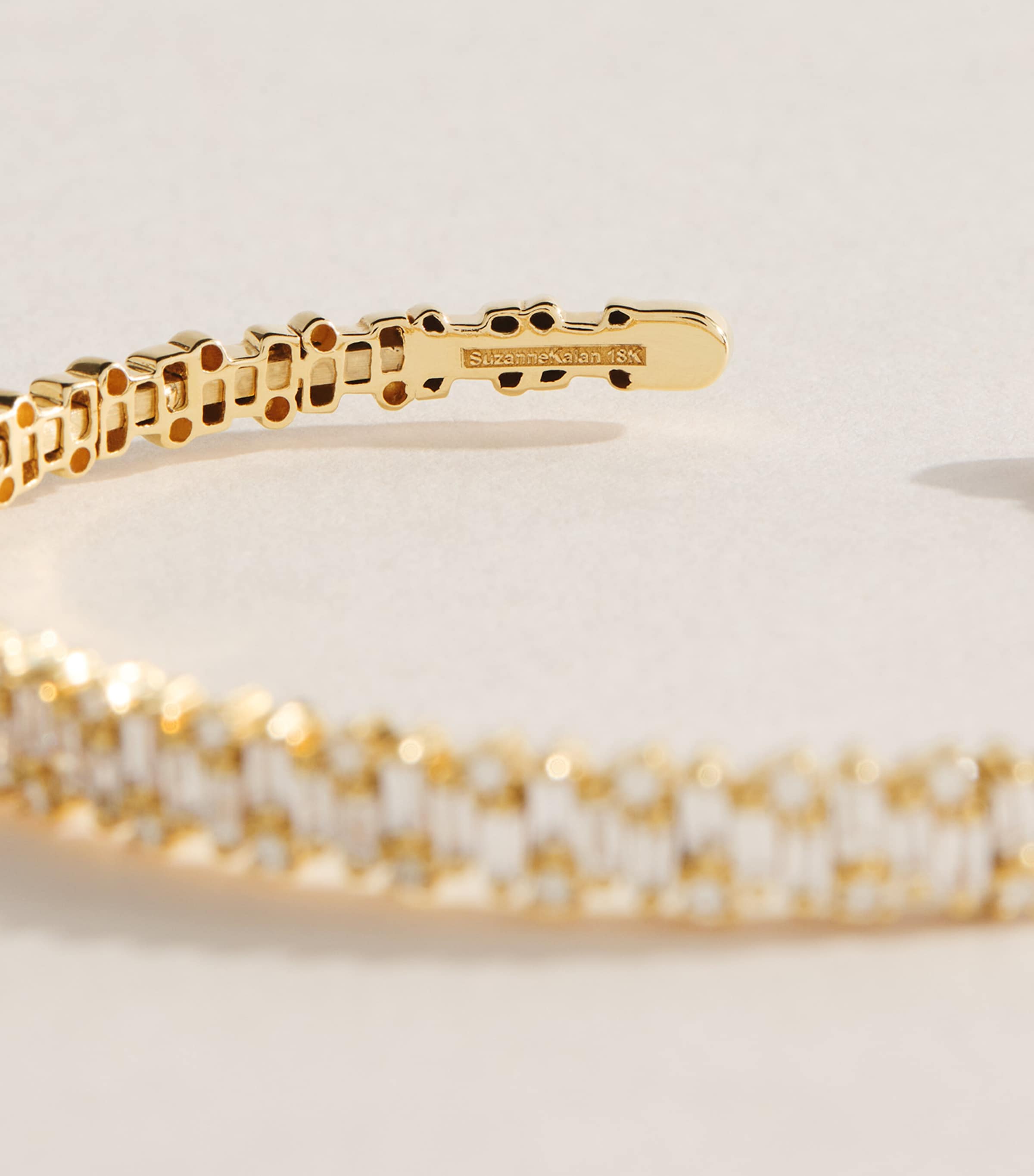 Suzanne Kalan Yellow Gold and Diamond Classic Shimmer Bangle Yg/wd Image 4