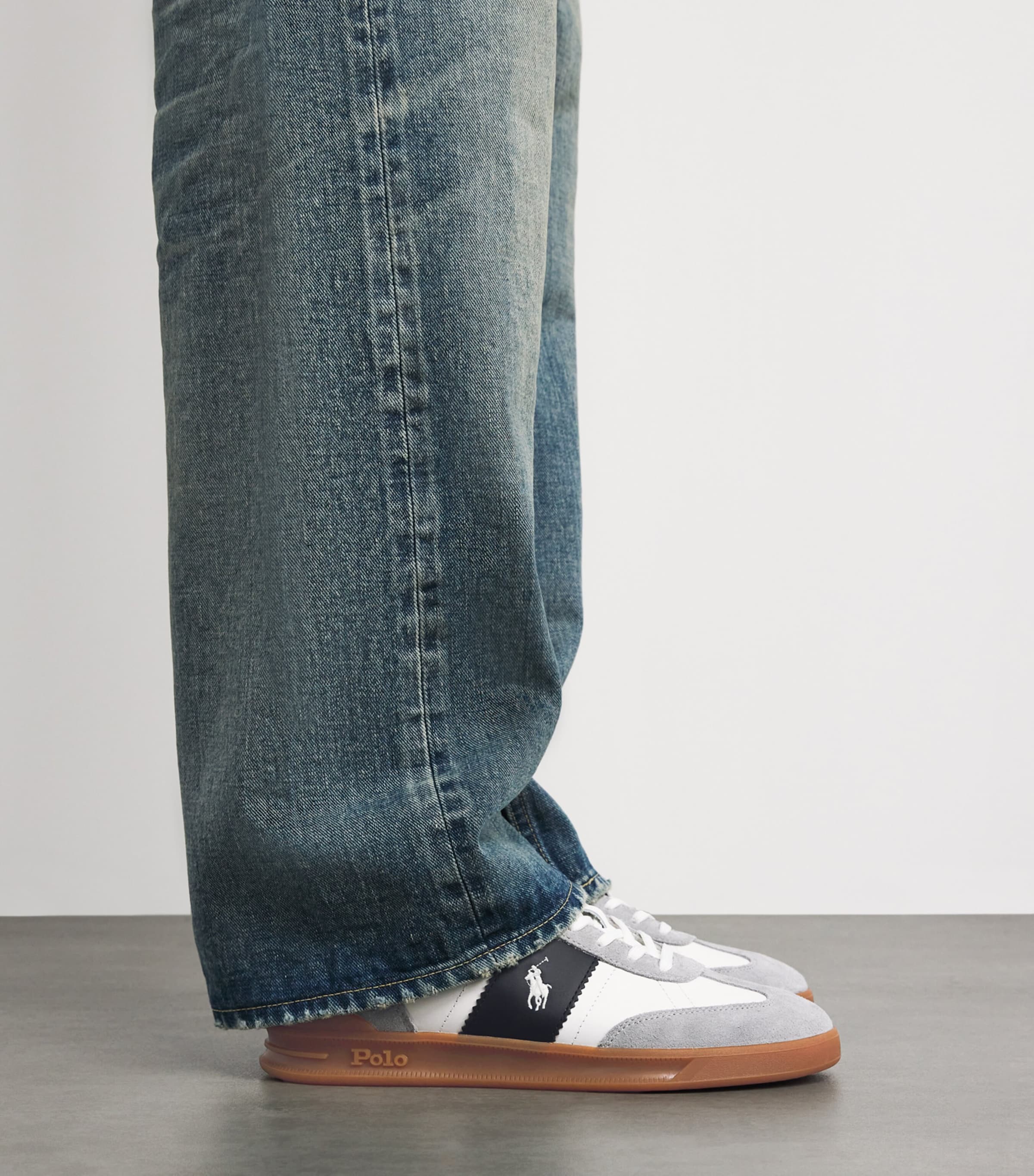 Polo Ralph Lauren Leather-Blend Heritage Court Sneakers White/black/sft Grey Image 4