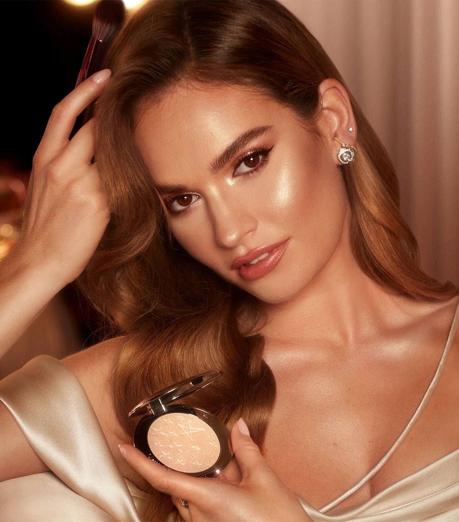 Hollywood Glow Glide Highlighter SPOTLIGHT GLOW Image 2