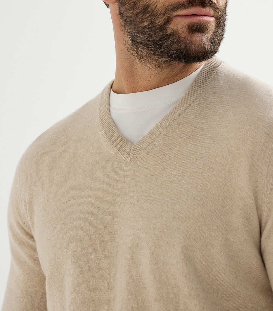 Brunello Cucinelli Mens Cashmere V-Neck Sweater Image 6
