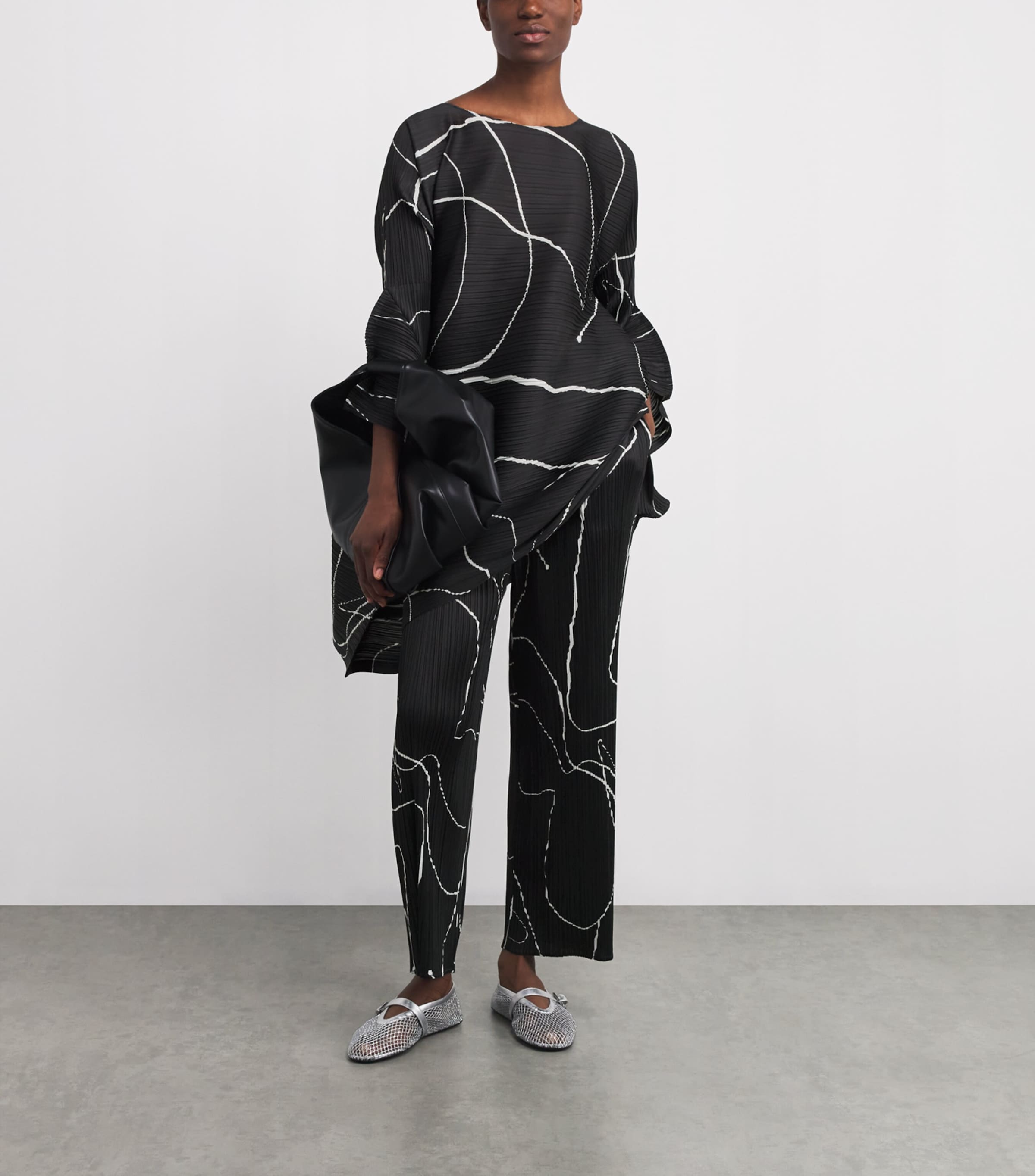 PLEATS PLEASE ISSEY MIYAKE PAUSE Pleats Please Issey Miyake PAUSE