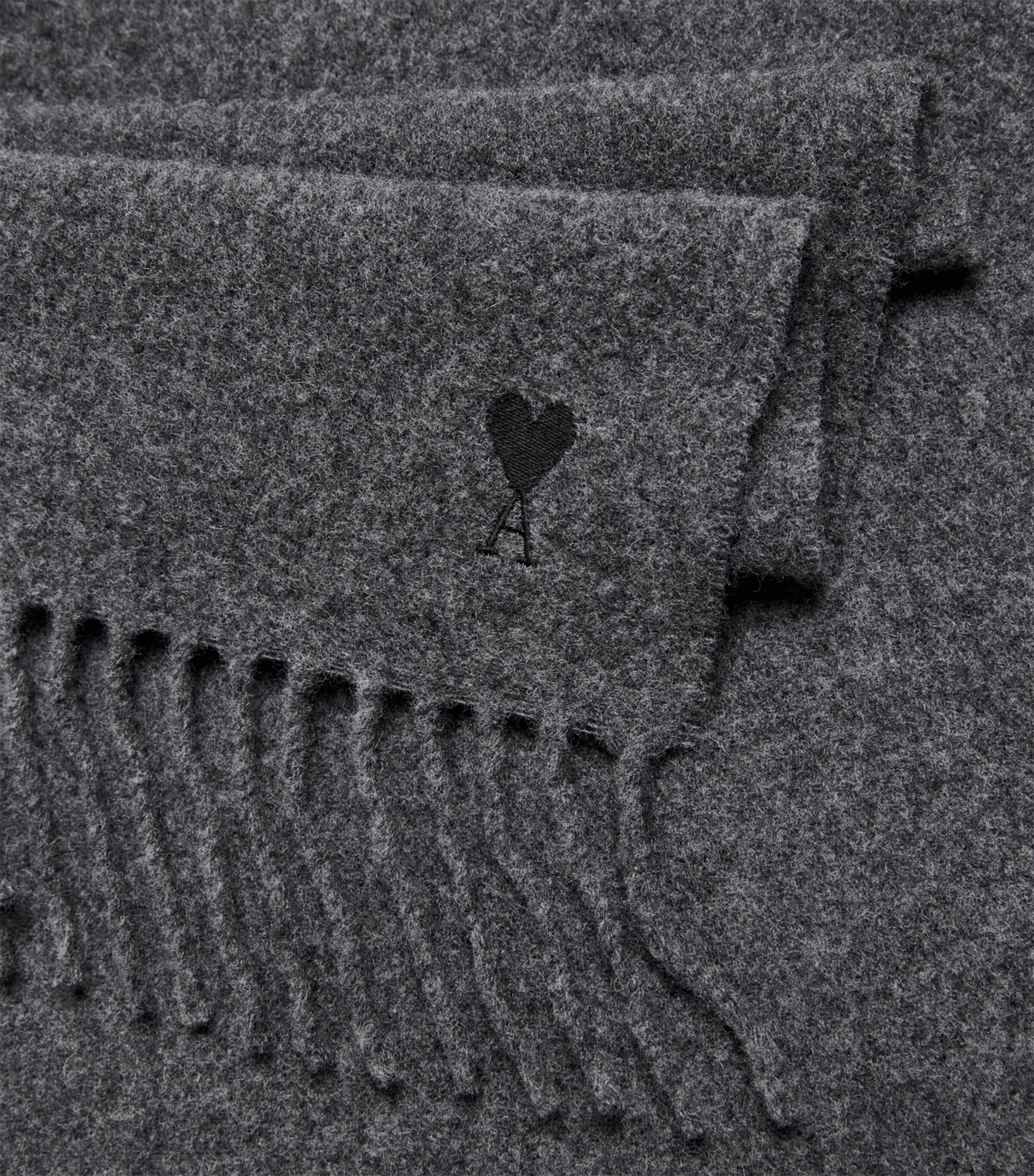 AMI Paris Ami de Coeur Scarf Gris Image 4