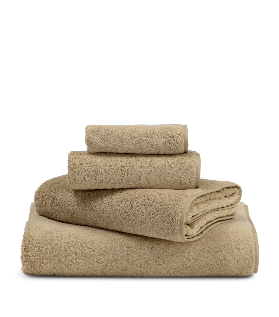 Frette Cotto Unito Bath Towel (60cm x 110cm) Golden Beige Image 4