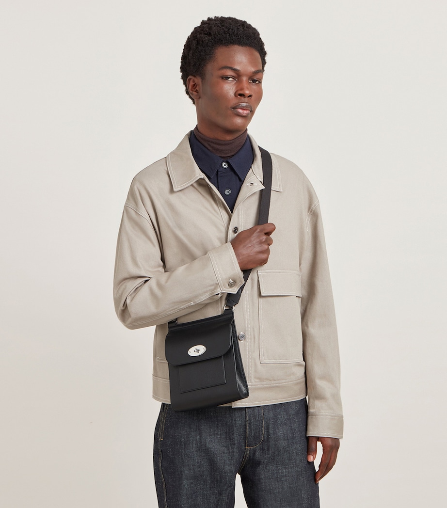 Small Anthony Shoulder Bag BLACK Image 5