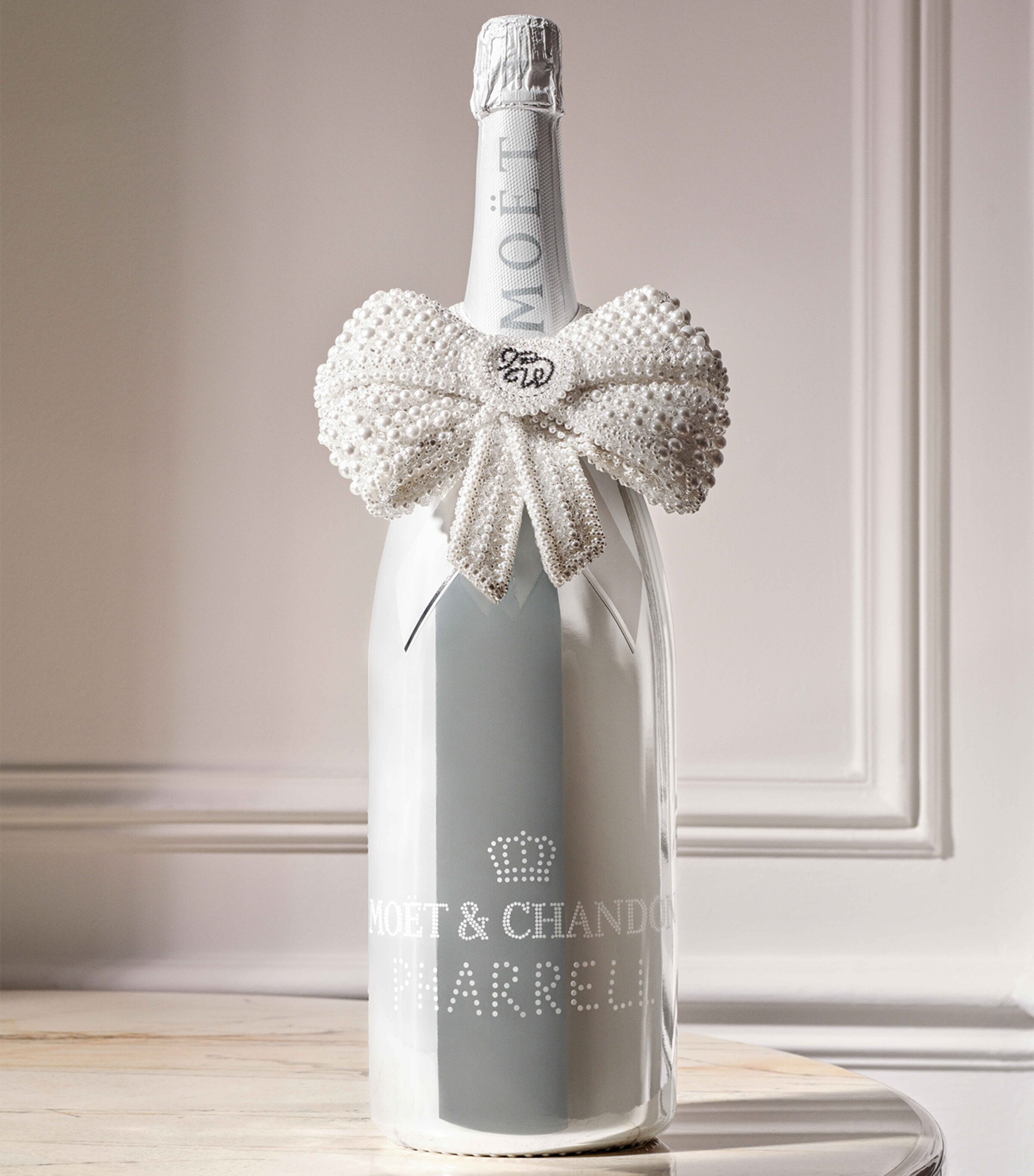 Moët & Chandon Brut ハリー・ウィンストンコラボ Moët & Chandon x Pharrell Williams Jewelled Brut Impérial