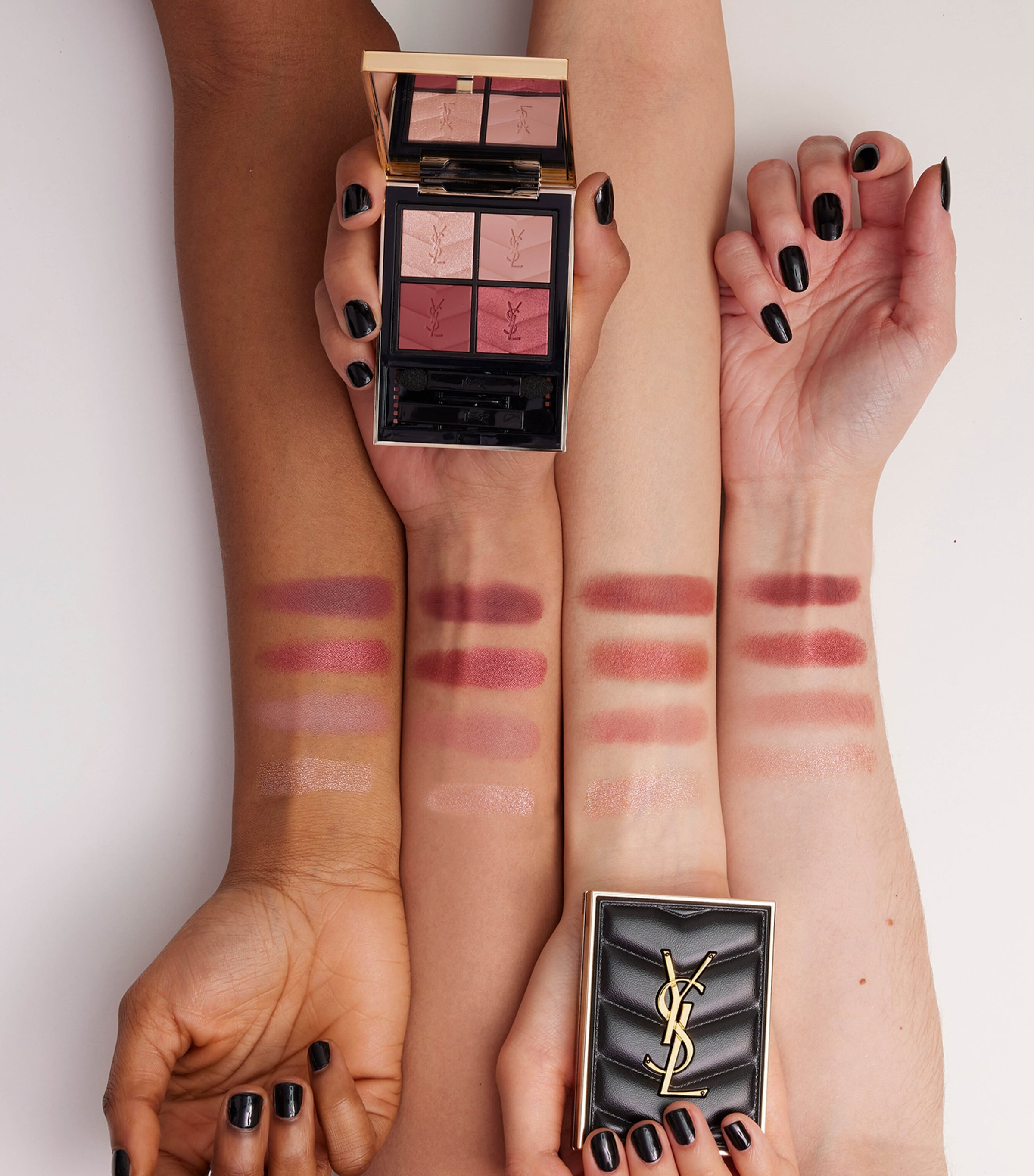 Couture Mini Clutch Mini Eyeshadow Palette 820 Image 5