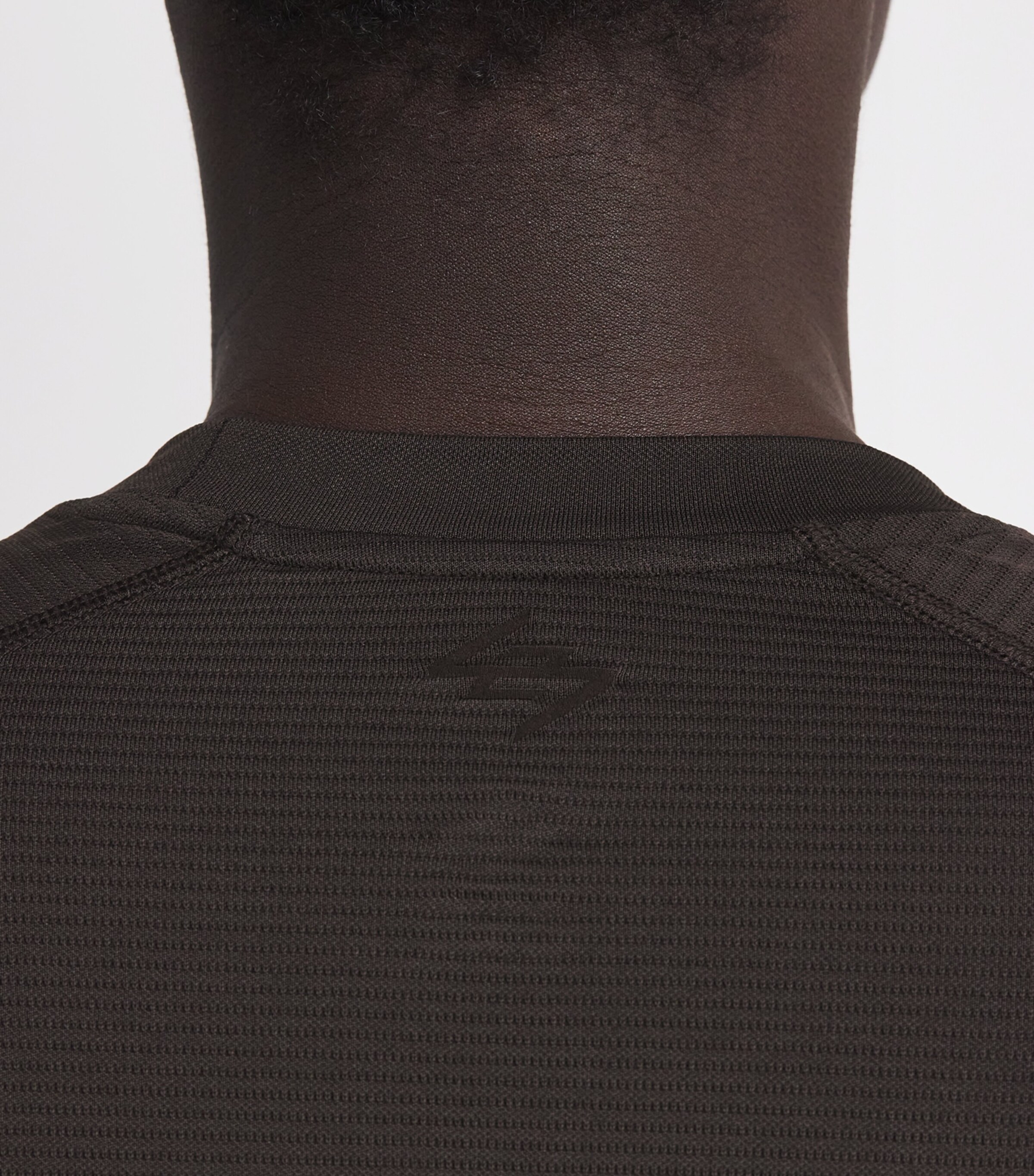 Long-Sleeve Seamless Uprising T-Shirt CHOCOLATE Image 6