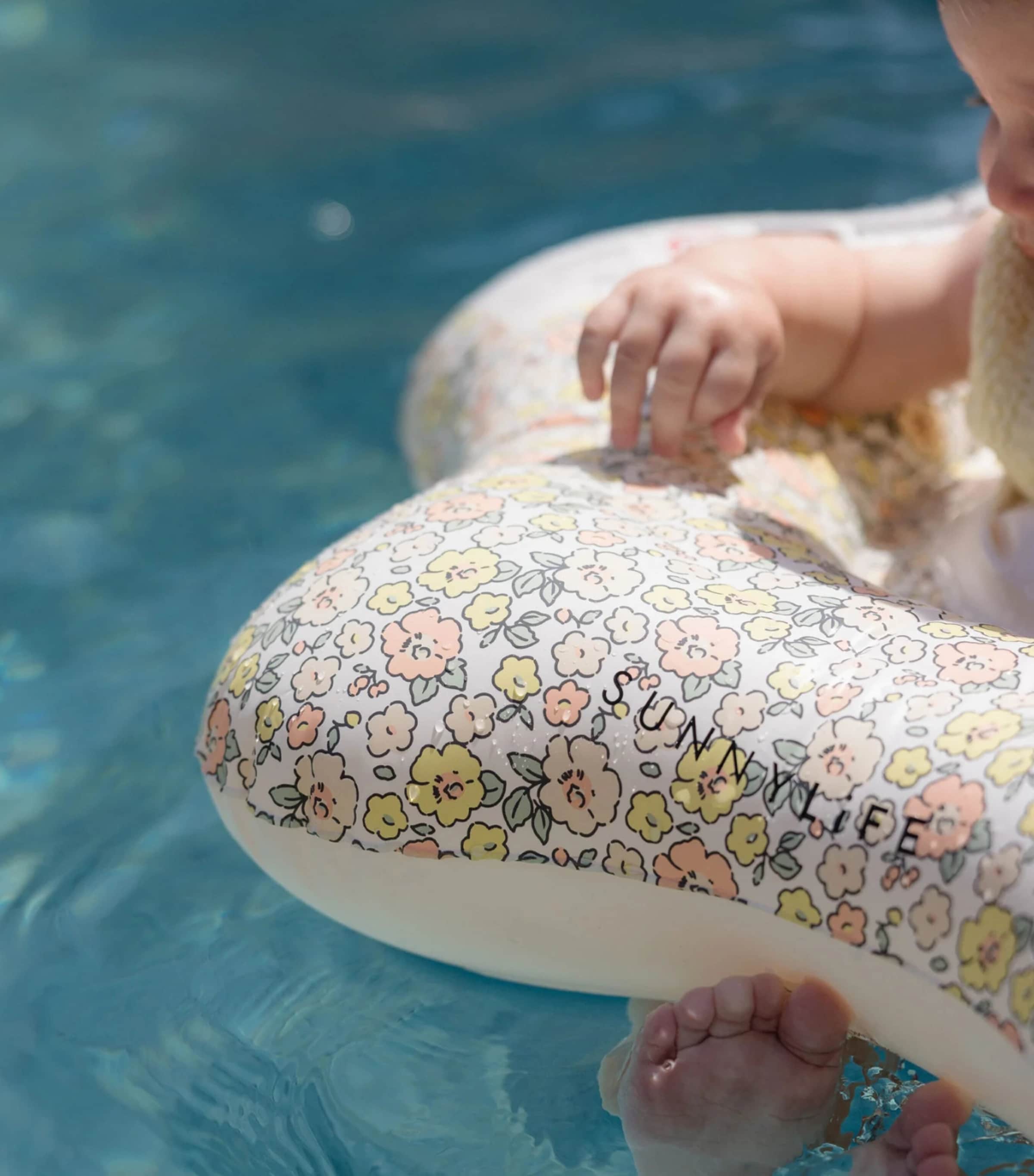 Sunnylife Kids Floral Into The Garden Baby Seat Float (1-2 Years) Multicolour Image 2