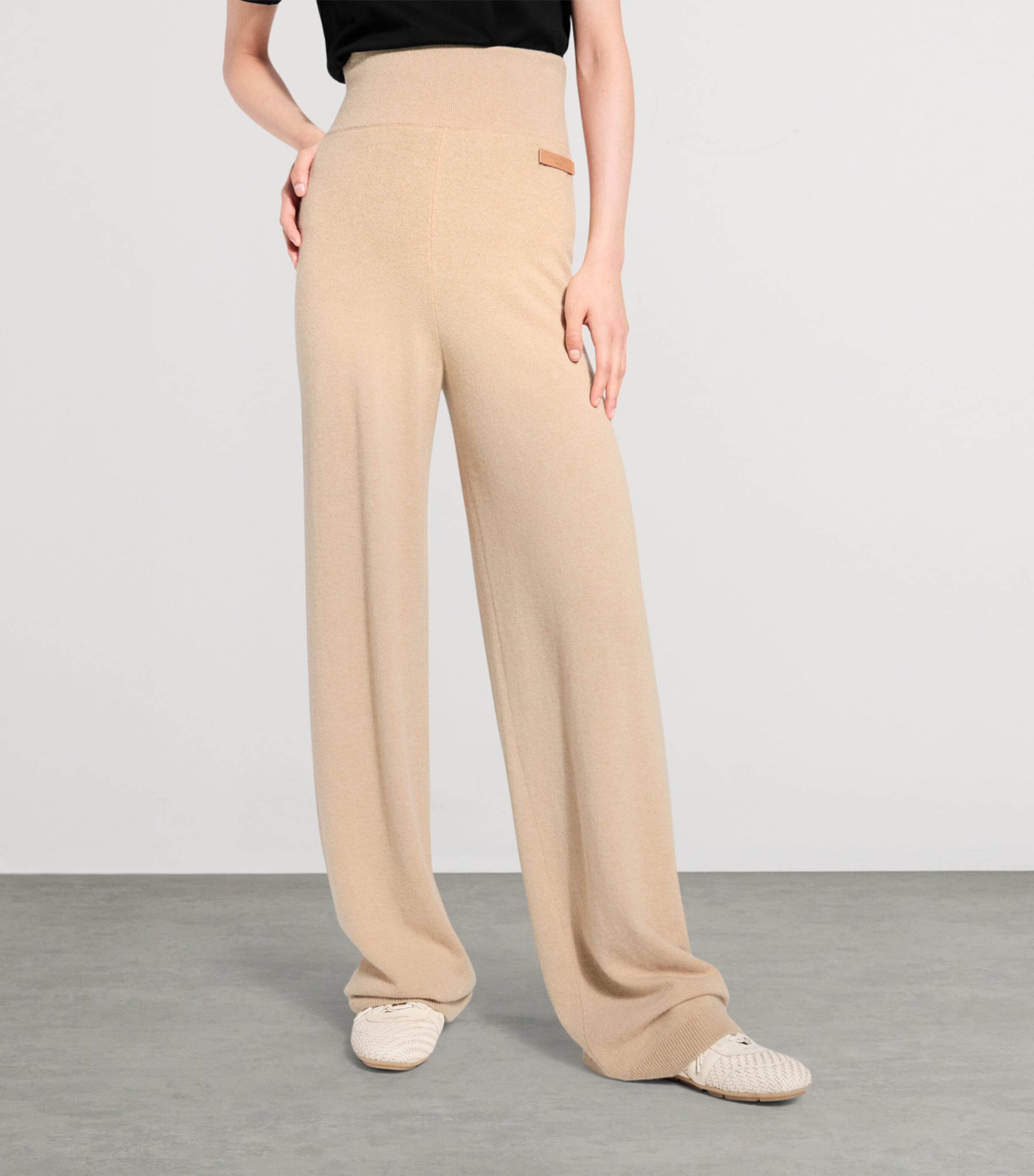 LOUIS VUITTON Womens Cashmere-Blend Wide-Leg Sweatpants Straw Yellow Image 4