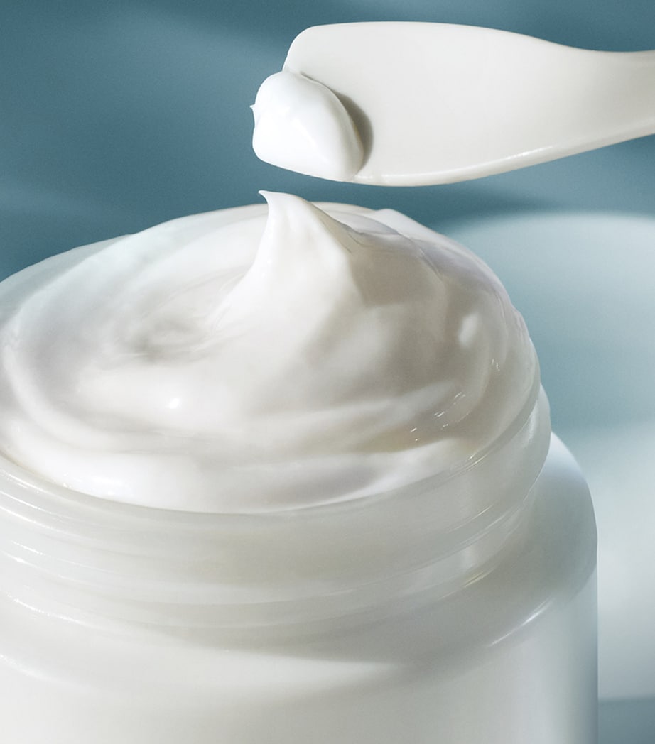 La Mer Crème de la Mer Moisturizing Cream (60ml) Image 2