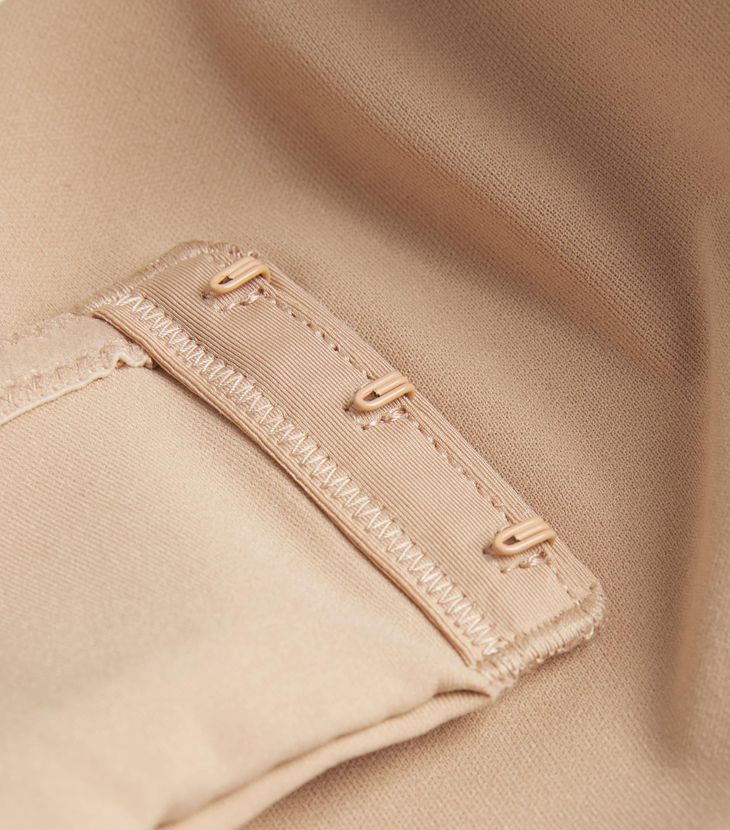 Fits Everybody Strapless Bra CLAY Image 5