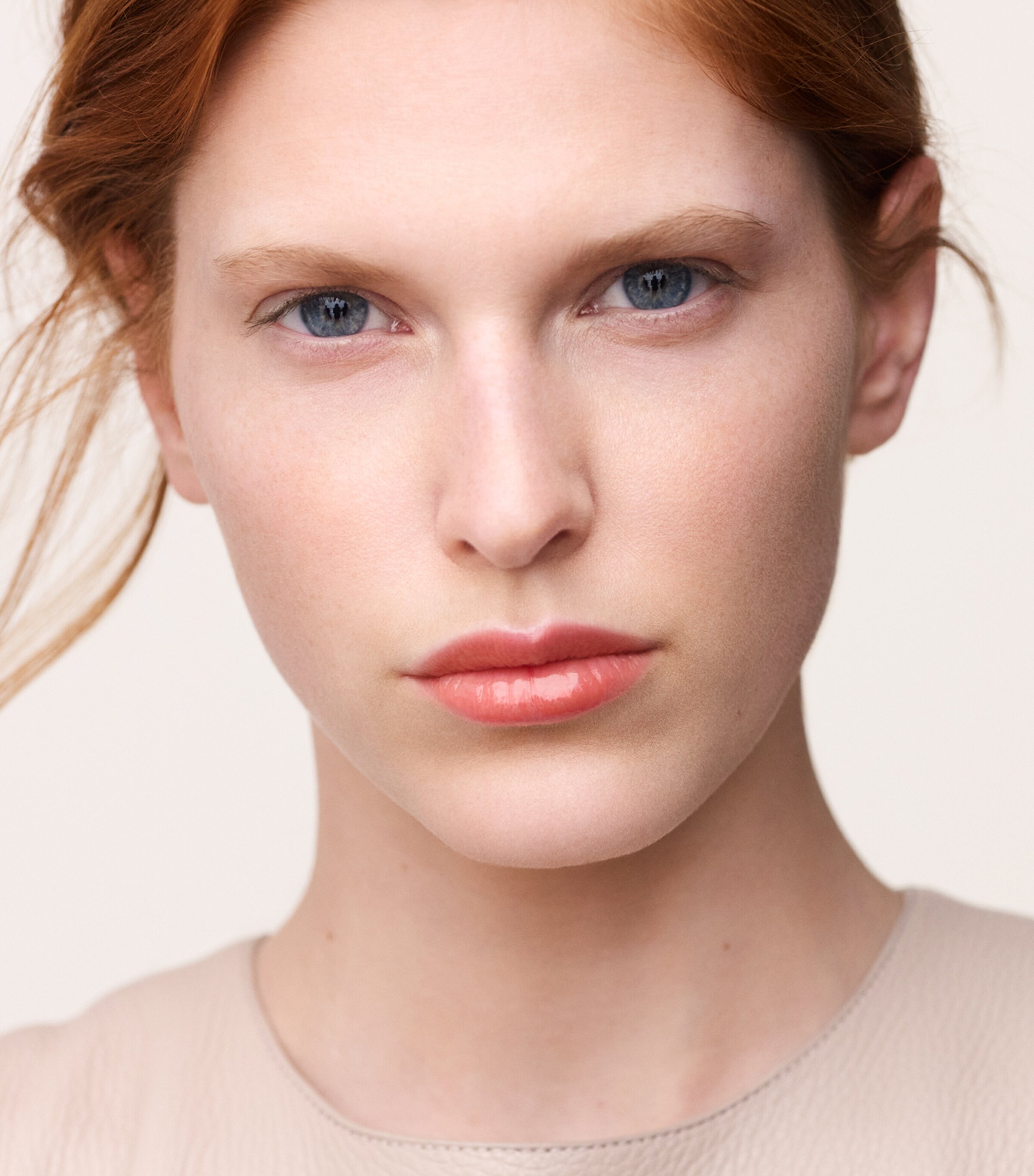 Hermèsistible Infused Care Oil (8.5ml) - 02 Corail Bigarade 02 CORAIL BIGARADE Image 3