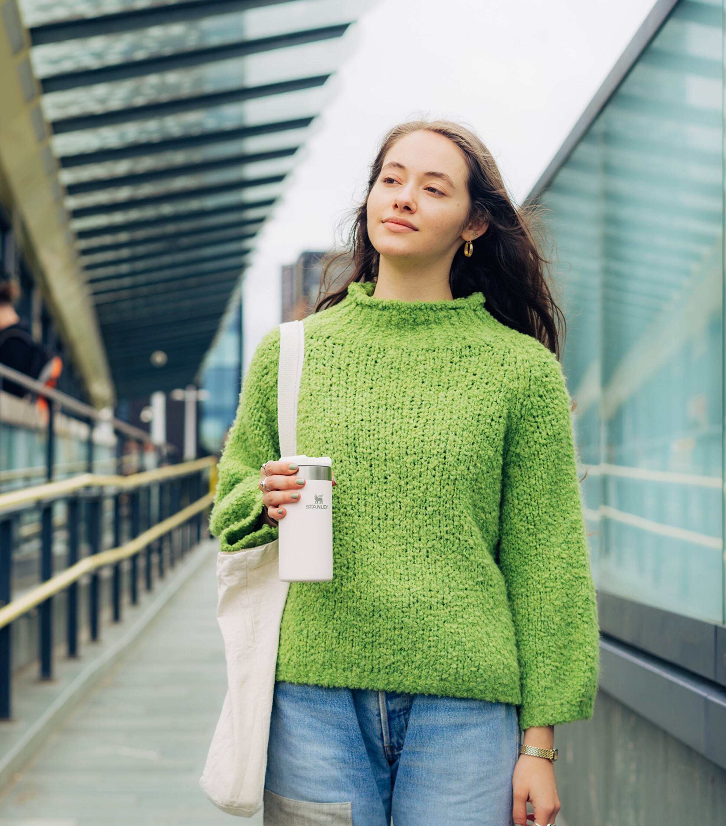 Stanley Aerolight Transit Mug (30oz) Rose Quartz Metallic Image 3