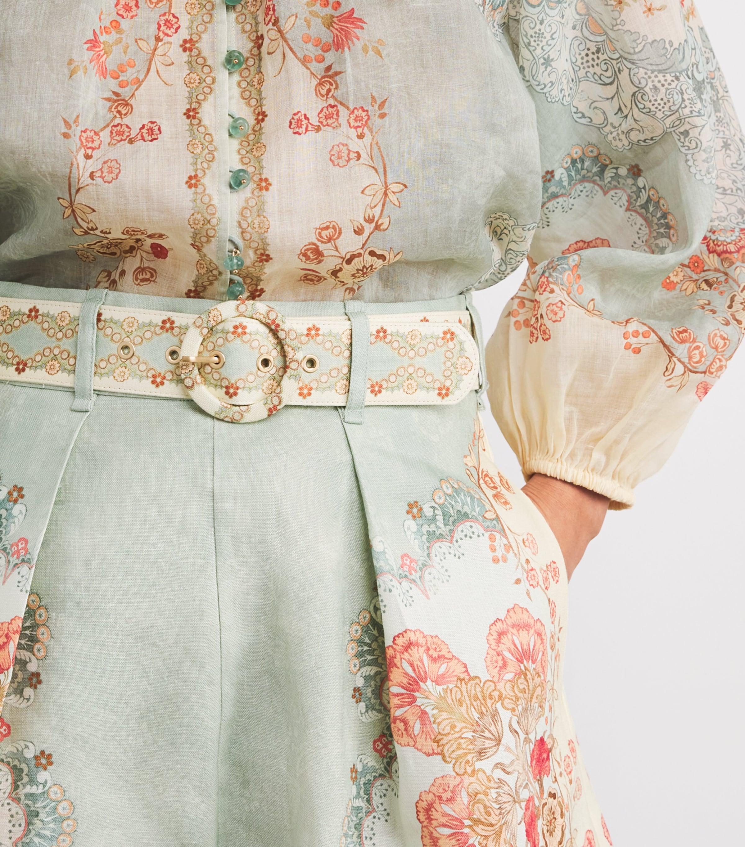 Linen Daylight Tuck Shorts WLLPAPR FLRL MNTWPFM Image 5