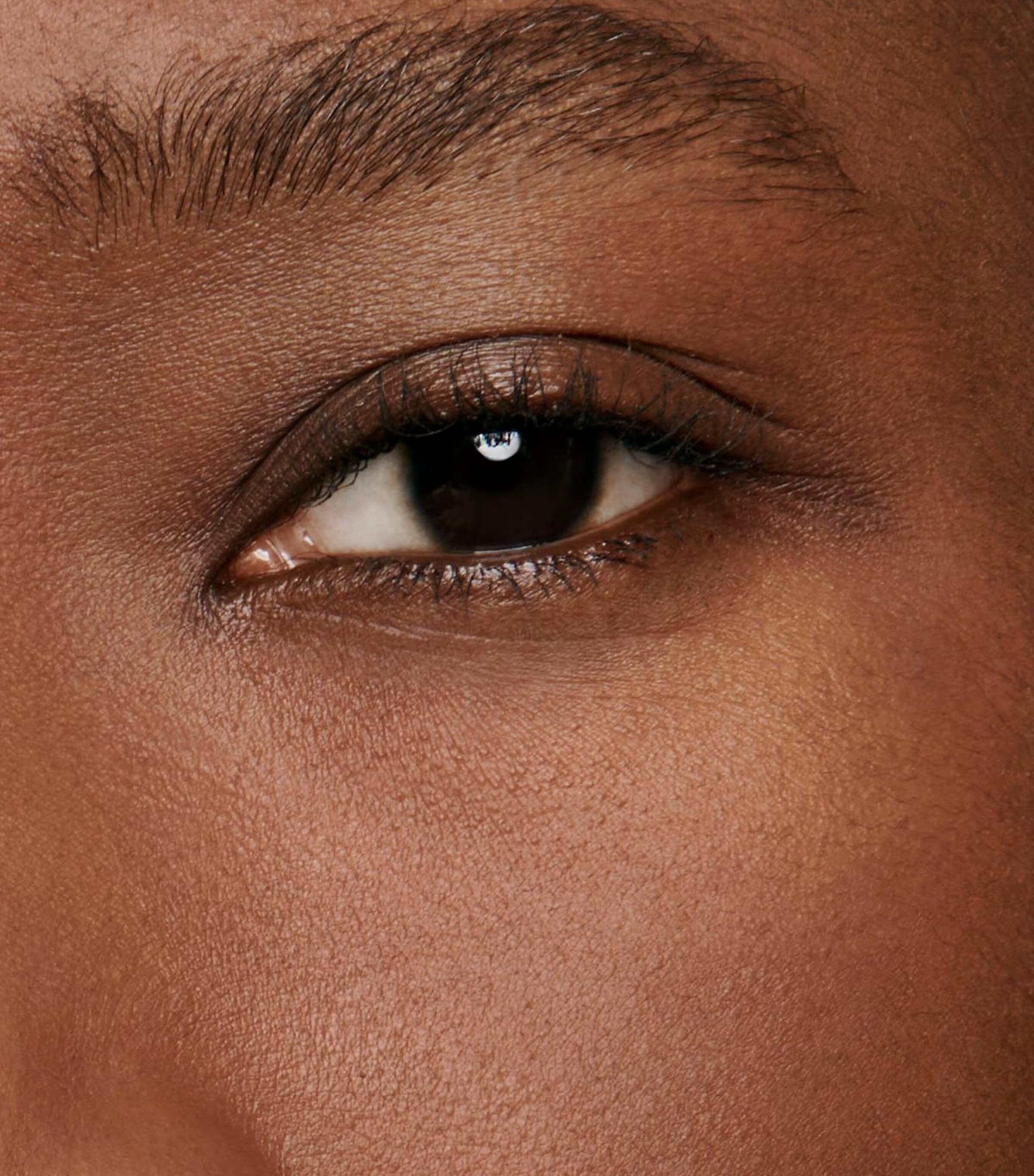 CHANEL CHANEL LES BEIGES NATURAL HEALTHY GLOW Serum Concealer Image 3