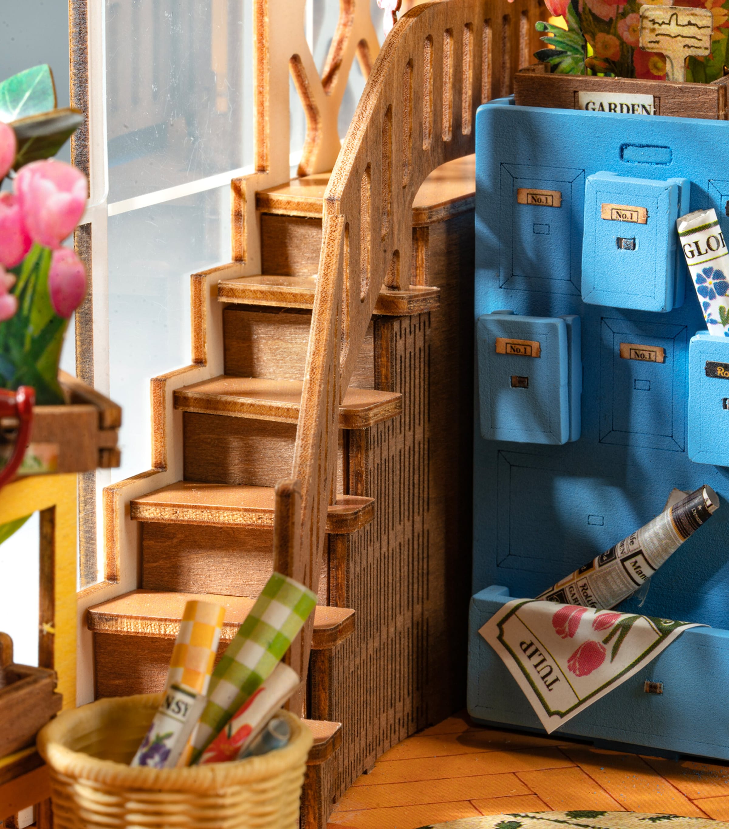 Wooden Flower House Booknook MULTI Image 4