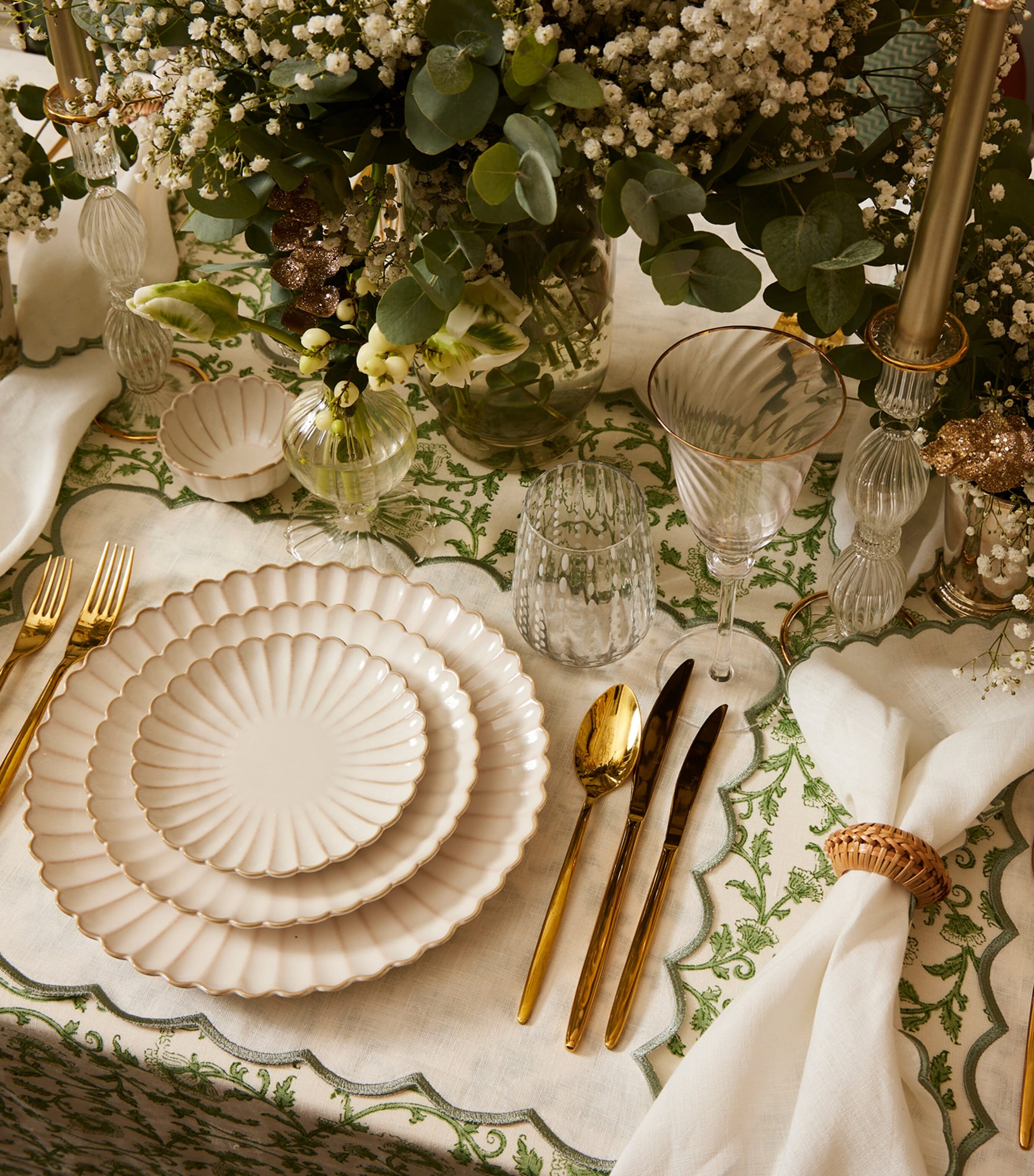 Set of 4 Shell Starter Plates (22cm) CREAM Image 2