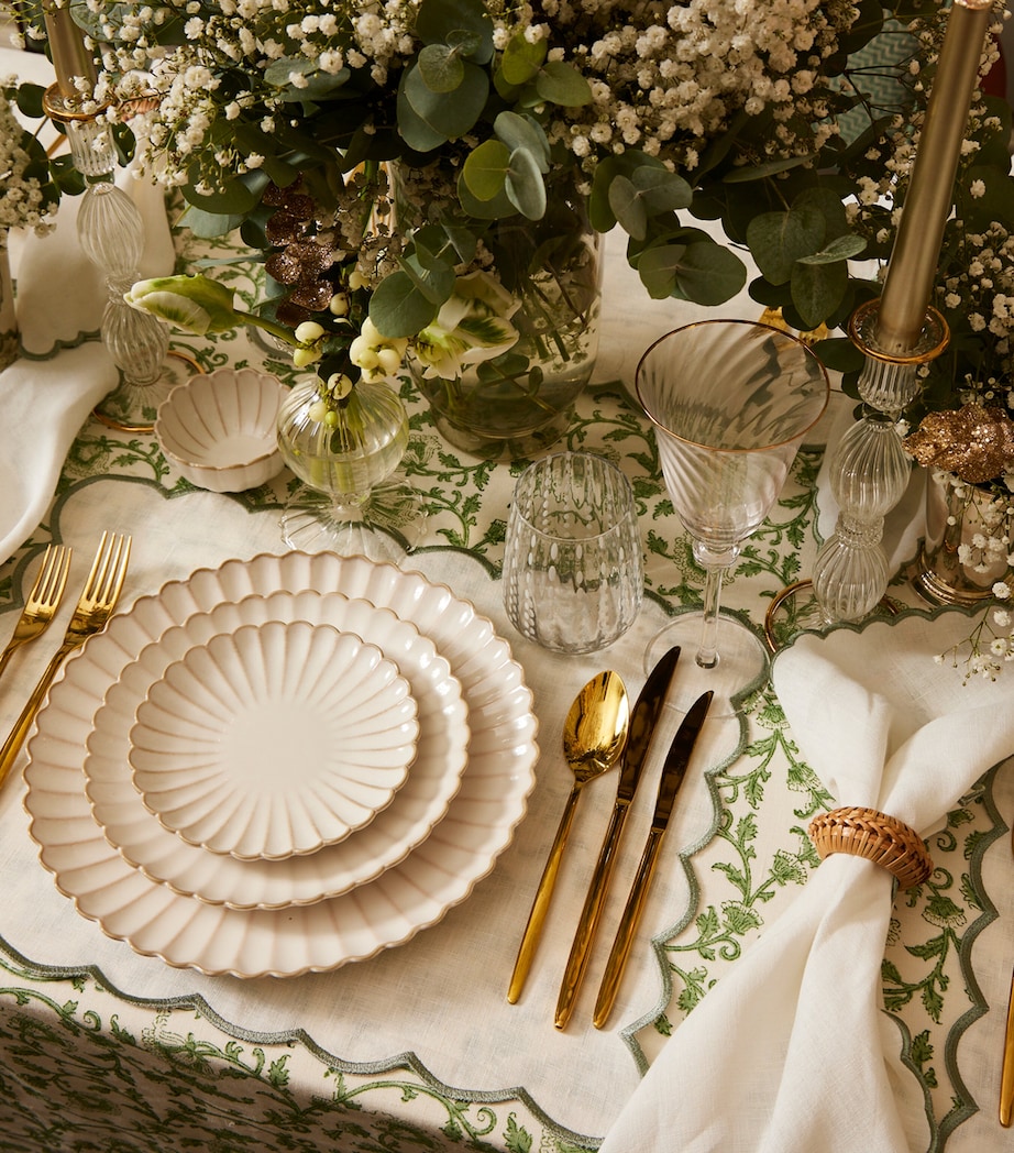 Set of 4 Shell Starter Plates (22cm) CREAM Image 2