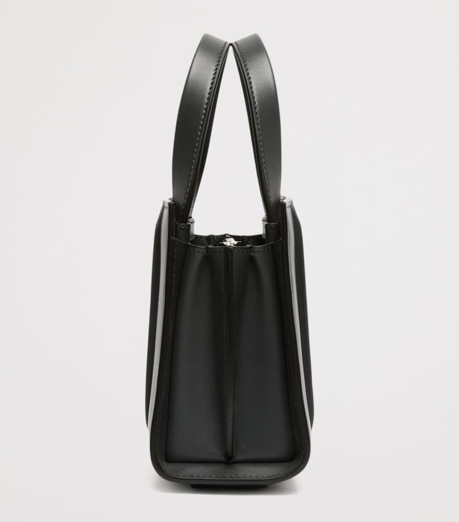 Max Mara Micro Quilted Whitney Top-Handle Bag Medium Grey Image 3