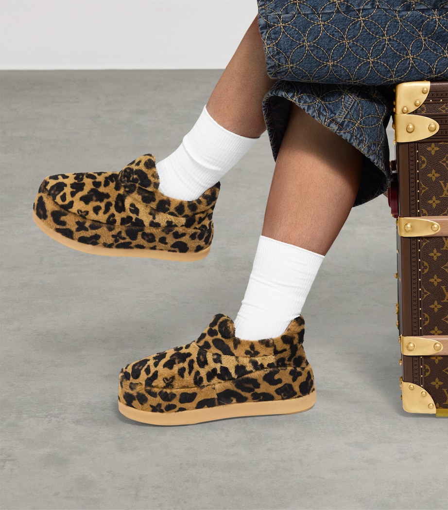 Lamb Fur LV Yeti Slippers BEIGE LEOPARD Image 2