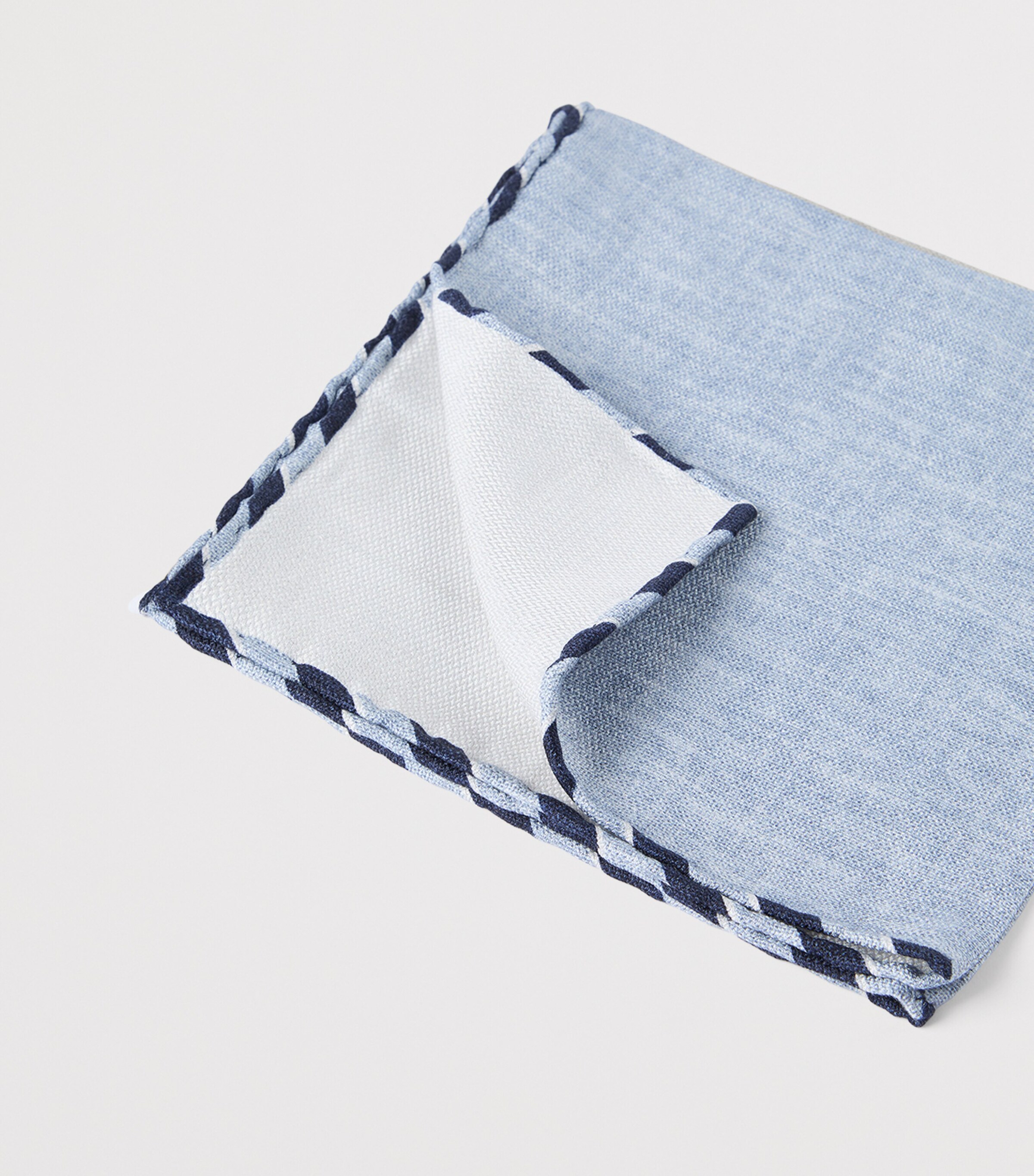 Silk Pocket Square C2723 Image 3