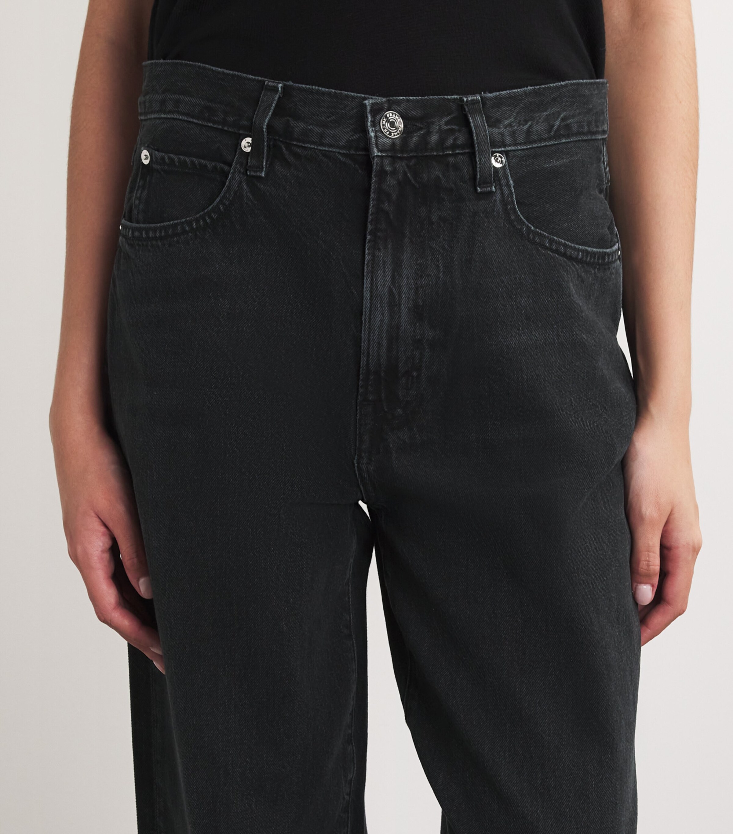 FRAME Womens The Narrow Jeans Death Valley Image 6