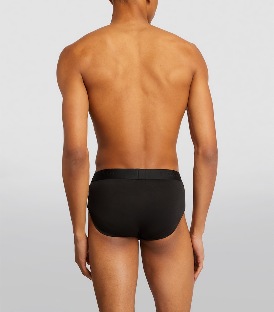Low-Rise Tonal Briefs (Pack of 3) UB1/BLACK Image 3