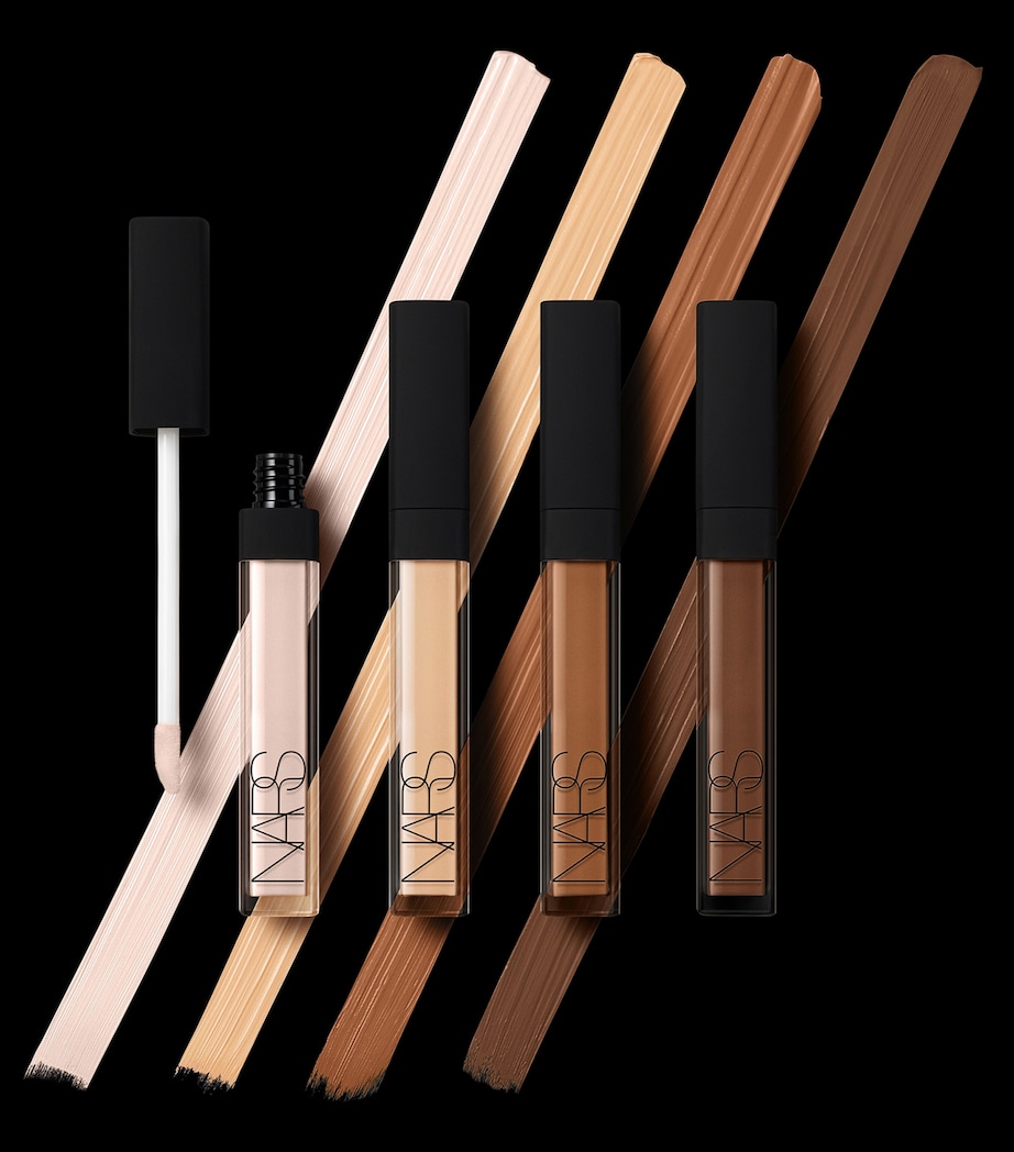 Radiant Creamy Concealer CHESTNUT Image 6
