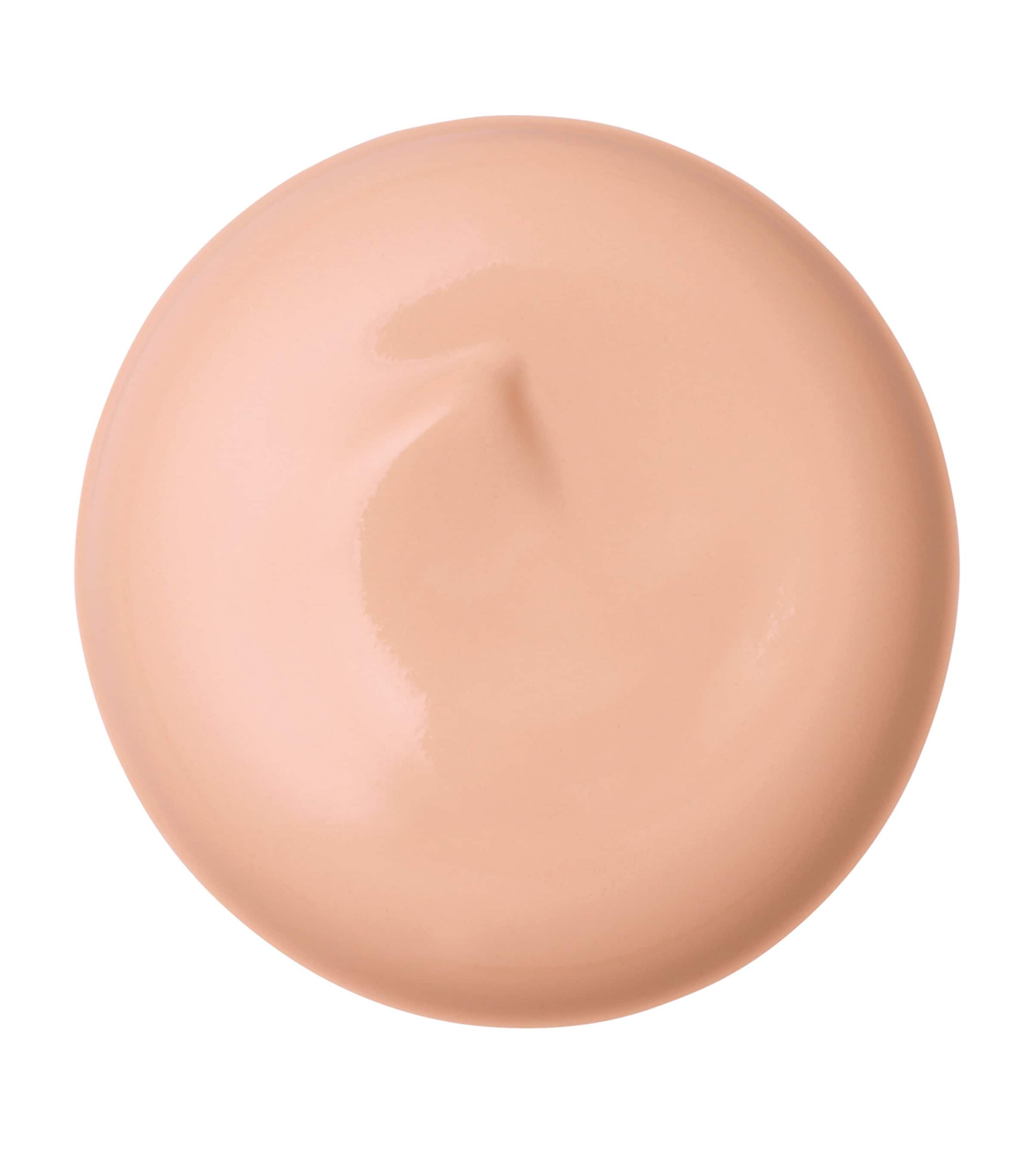 Radiant Cream Foundation B00 Image 2