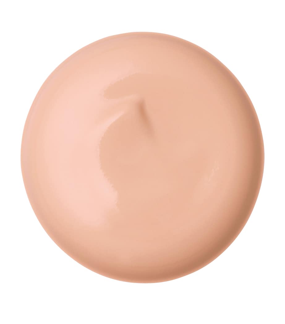 Radiant Cream Foundation B00 Image 2