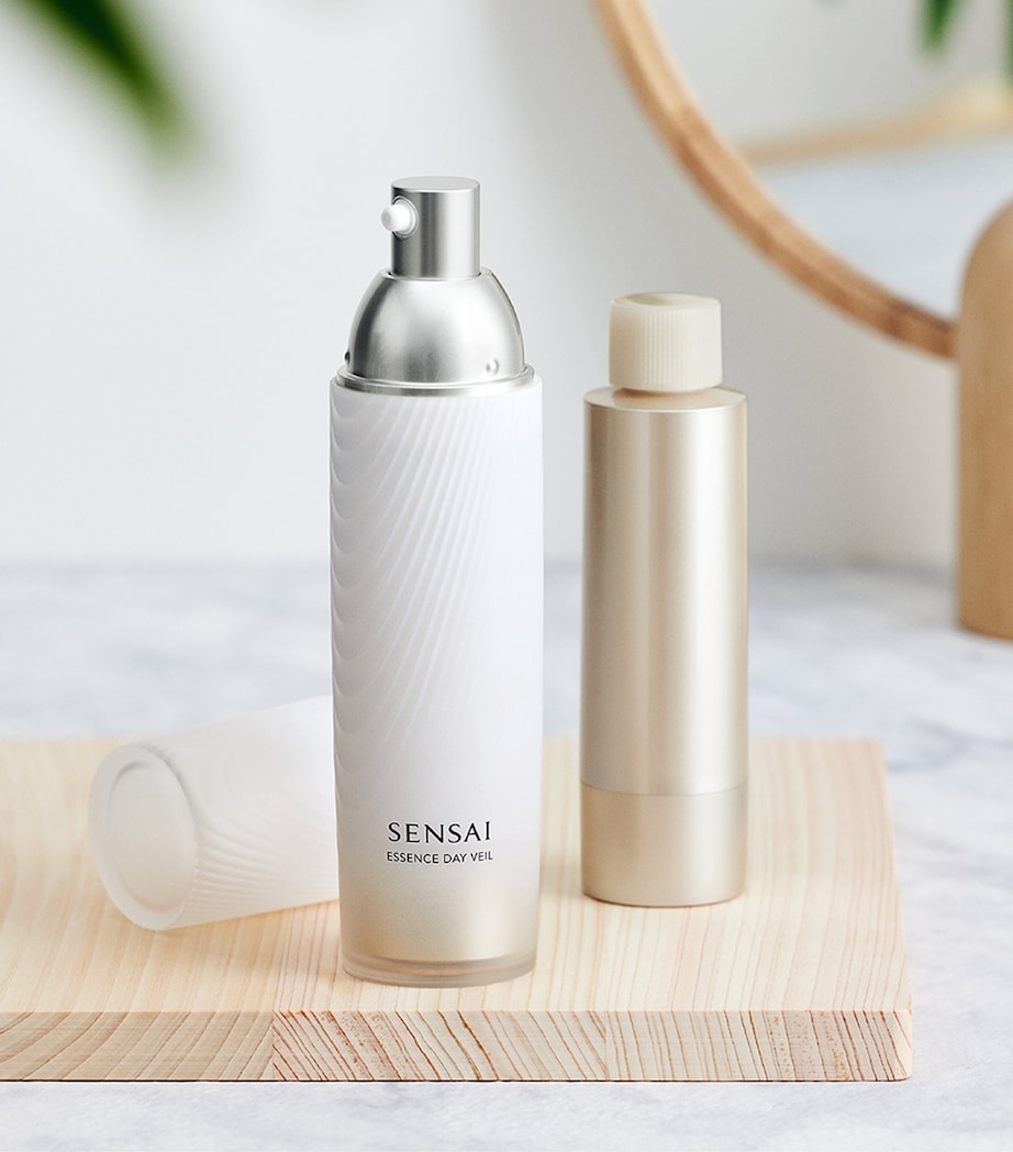 Essence Day Veil (40ml) NO COLOUR Image 5