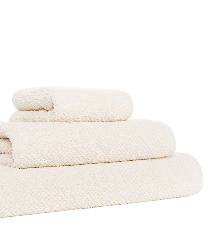 Bee Waffle Bath Sheet (90cm x 180cm) NATURAL Image 5