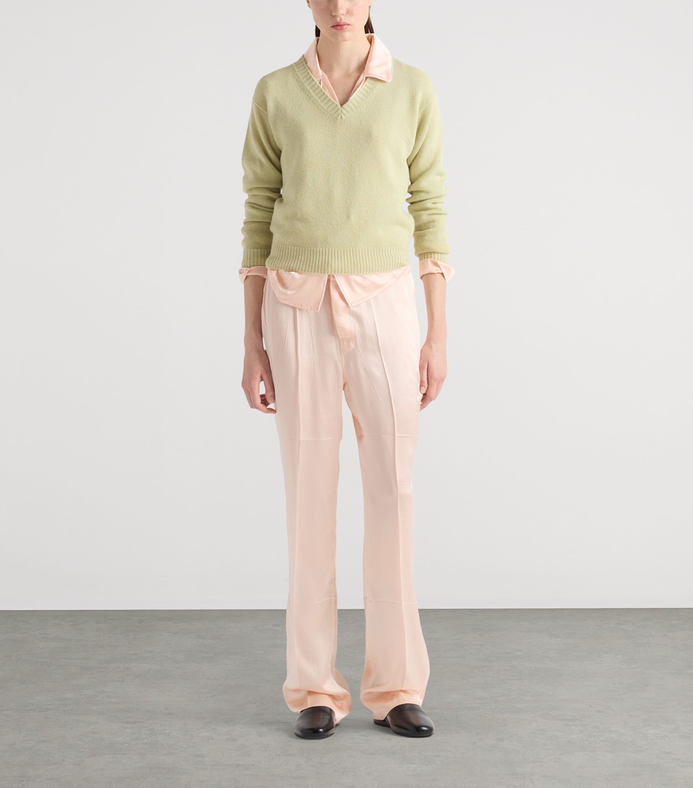 Wool-Cashmere V-Neck Sweater F0035 Image 2