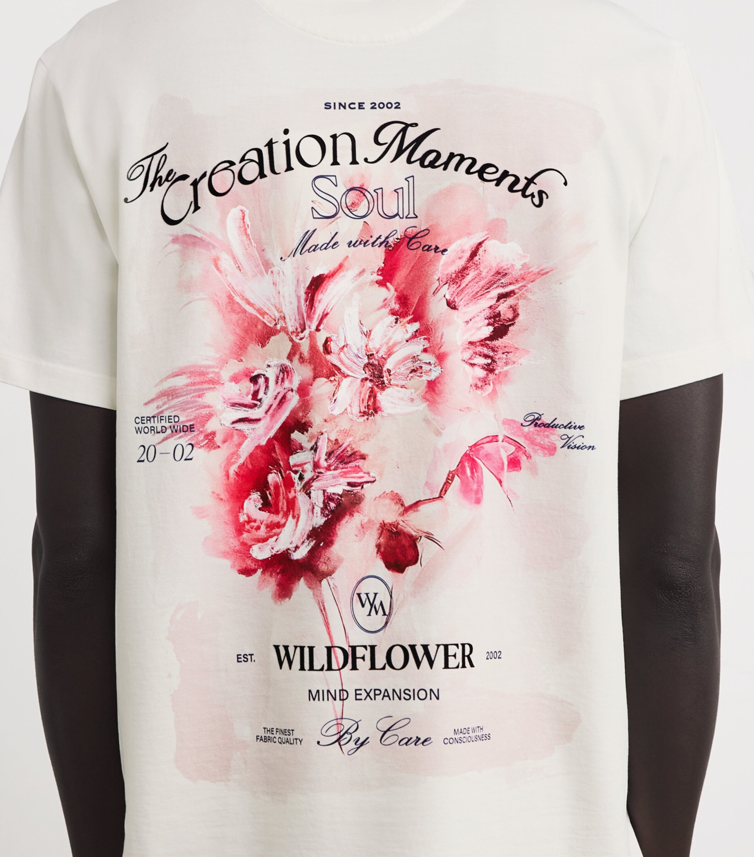 ☆韓国人気☆カーキ フラワー ロゴ Tシャツ/WOOYOUNGMI☆ ☆人気☆【WOOYOUNGMI】☆Flower Print Back Logo T-Shir.t