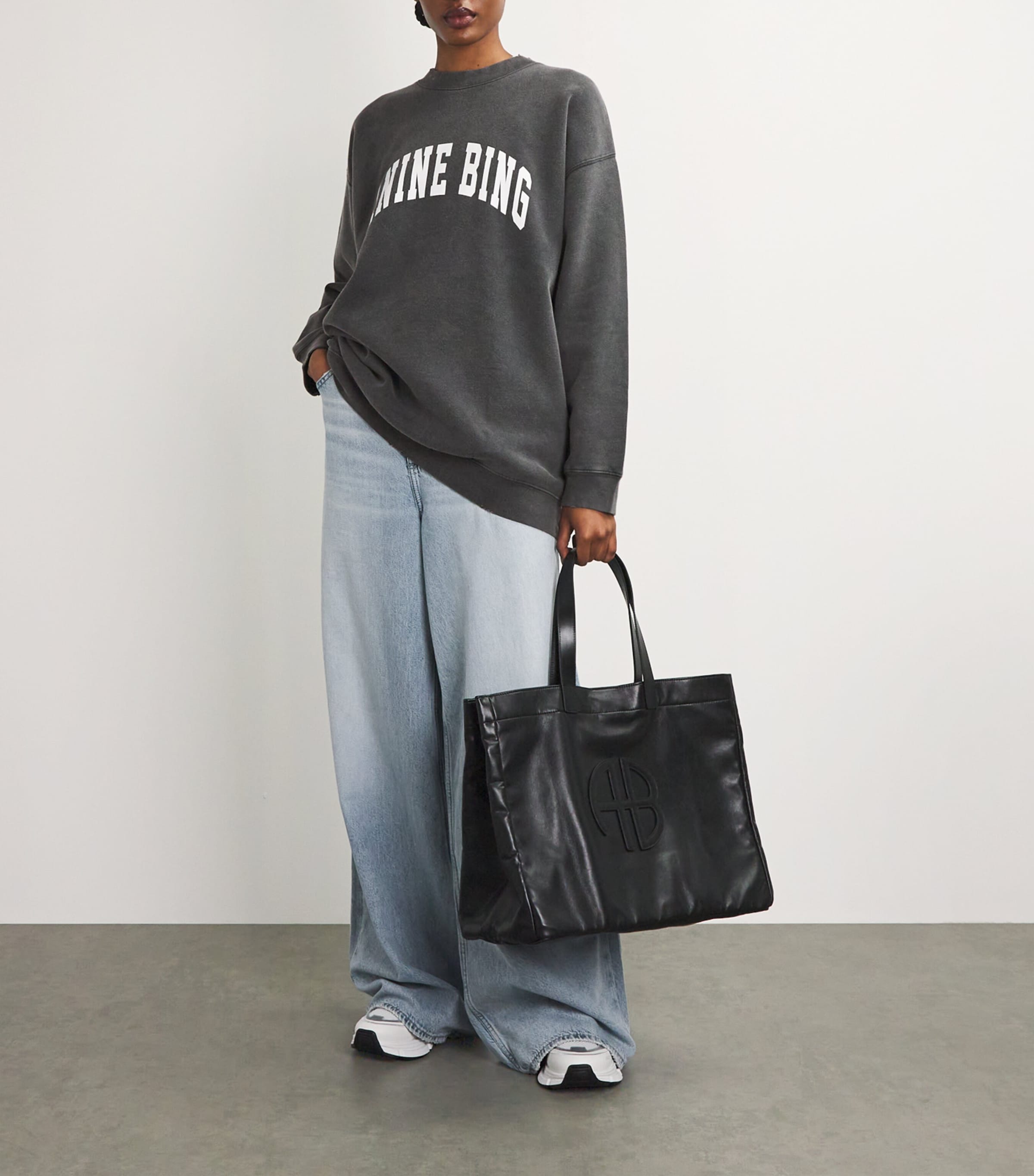 ANINE BING Womens Logo Tyler Sweatshirt Washed Black Image 2