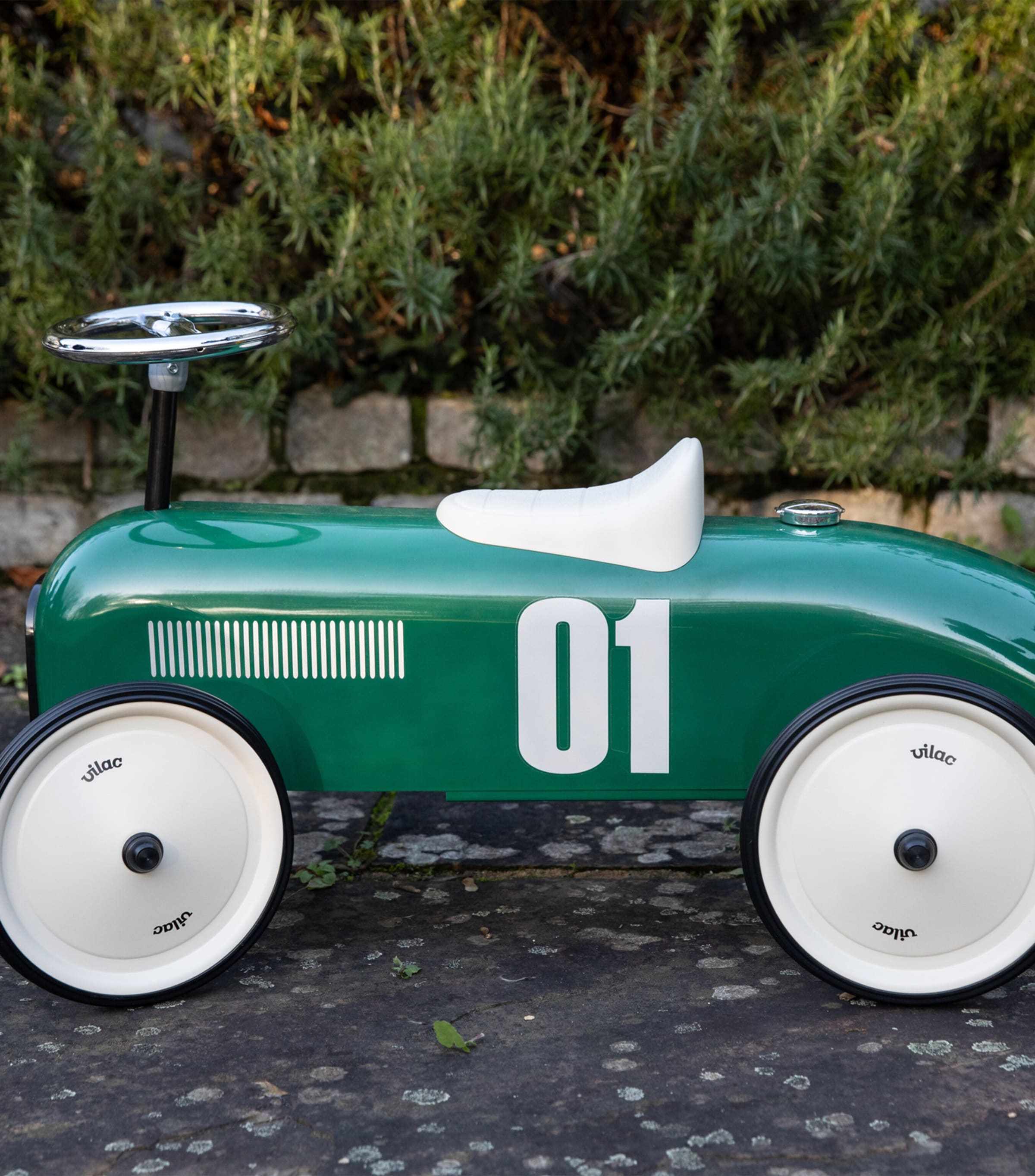 vilac Metal Car Image 6
