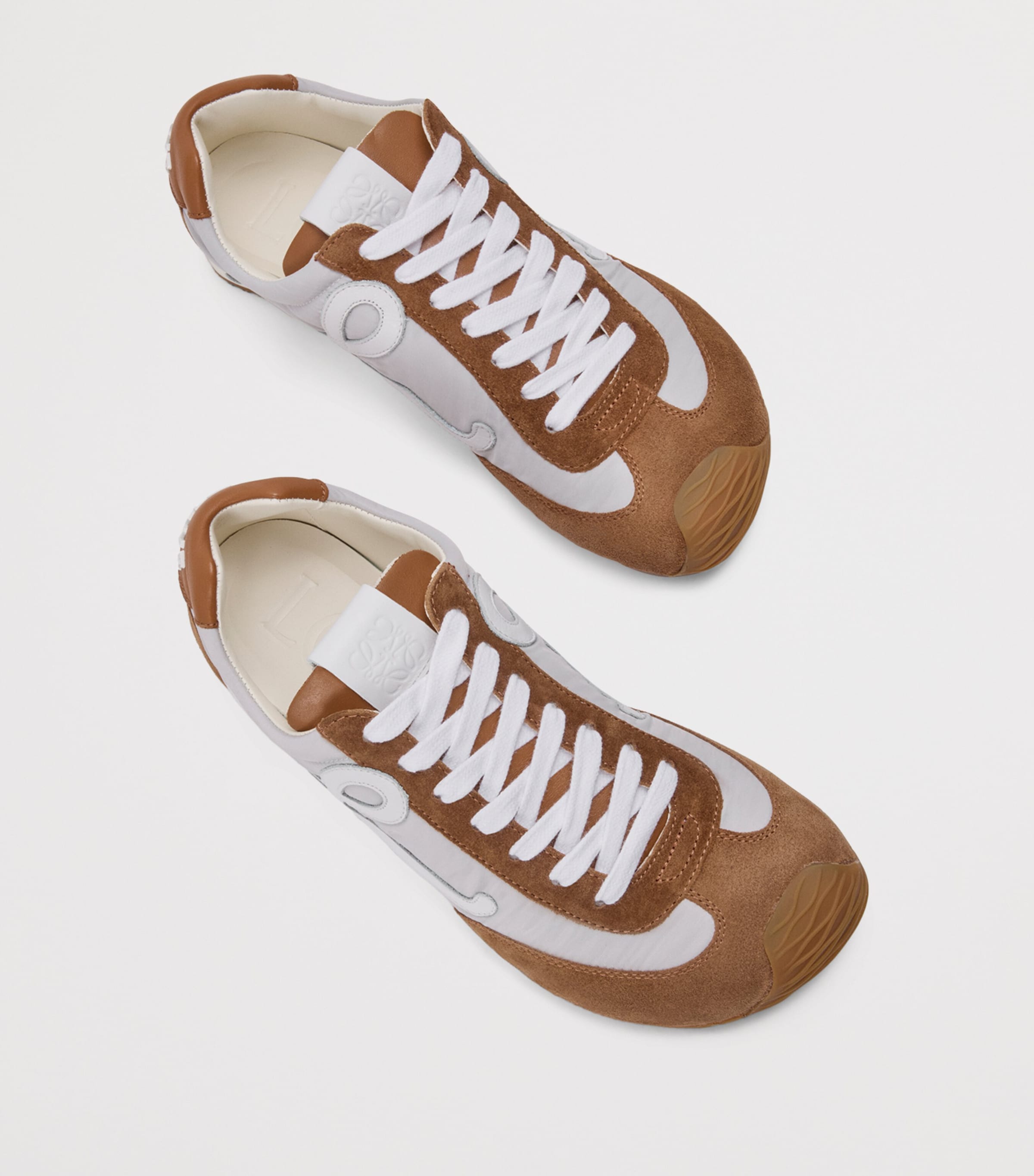 Loewe☆関税込☆Ballet 2.0 スエードトリム スニーカー 関税込 Loewe バレエ2.0スエードトリムスニーカー (LOEWE